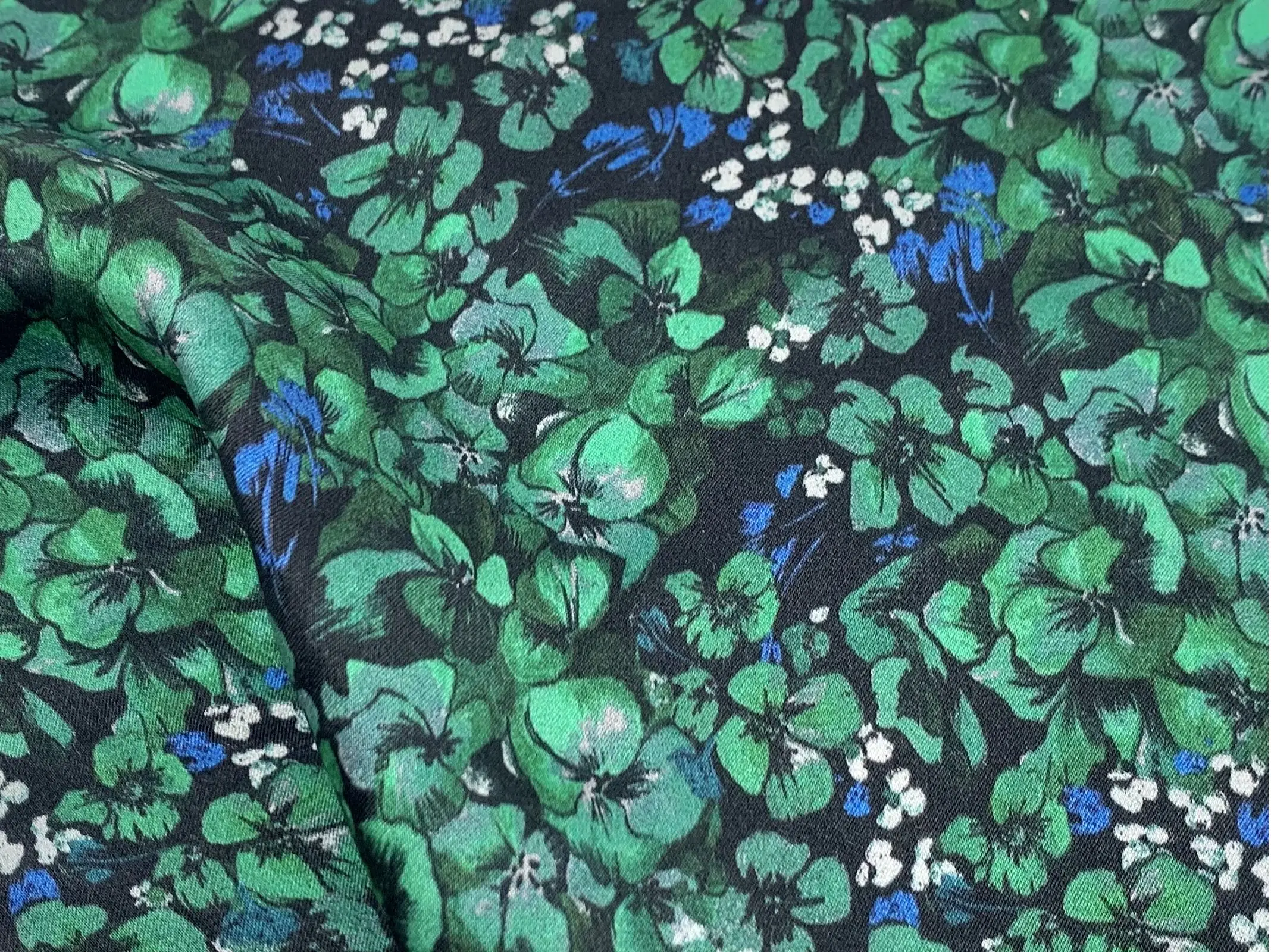 Silk Charmeuse Fabric 100% Mulberry Silk 16mm Digital Printing Fabric Crepe Satin Plain Custom