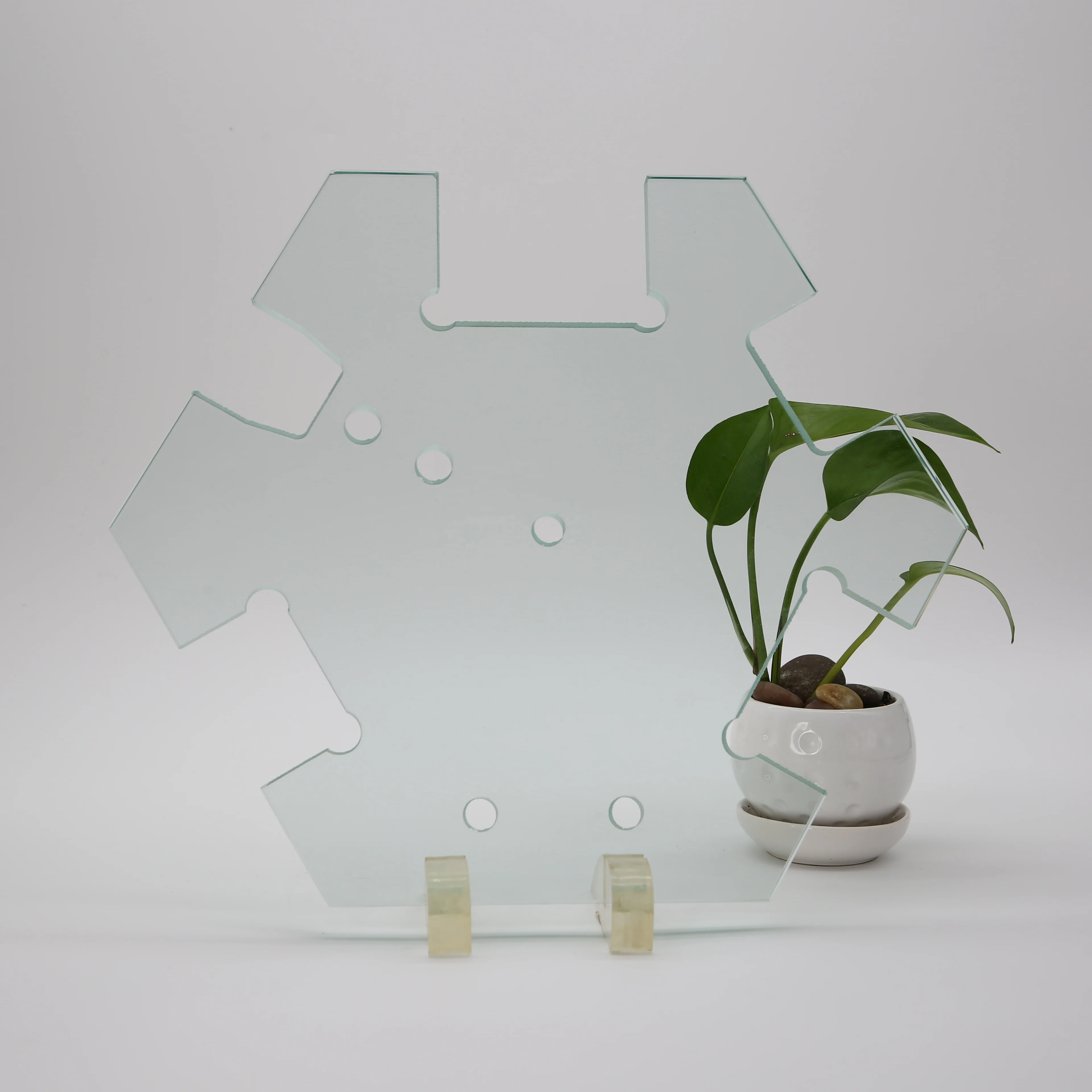 6mm  8mm 10mm low iron tempered glass