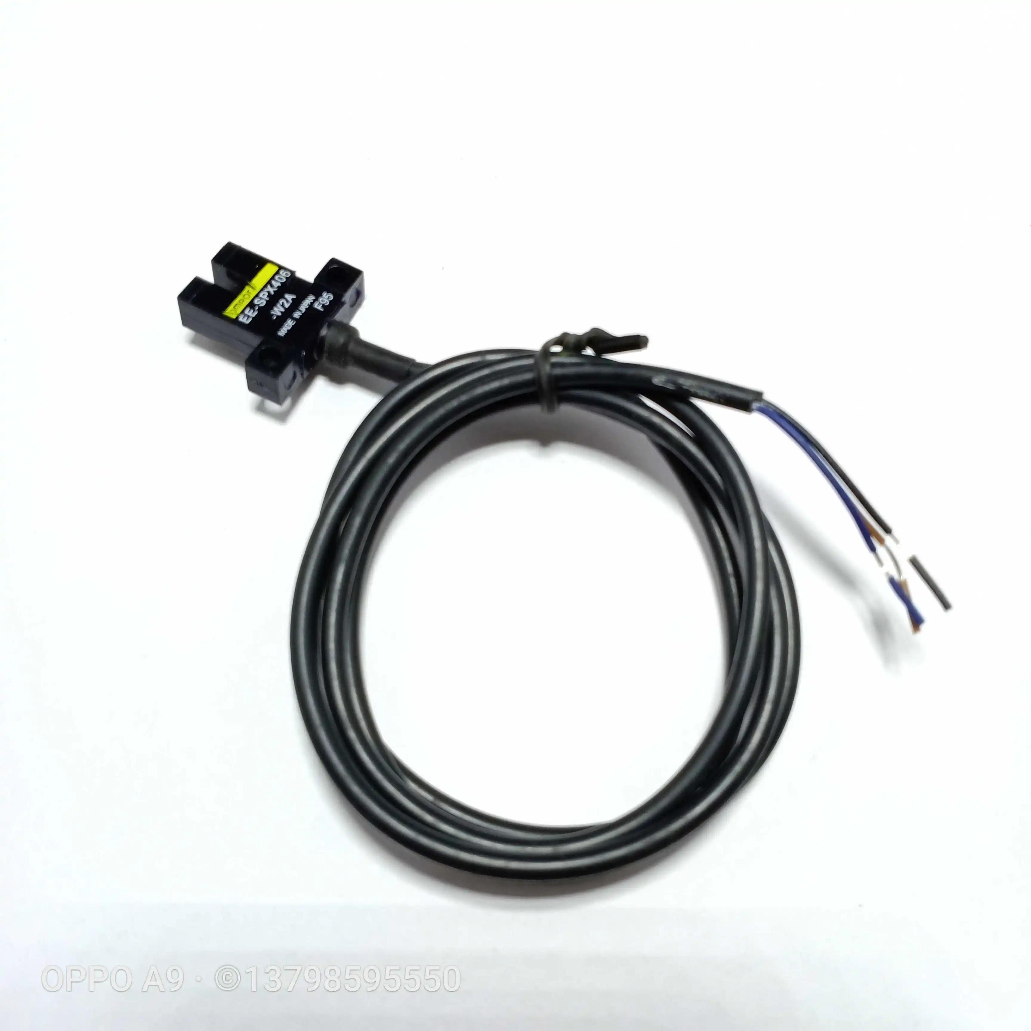 S Proximity switch Detection 5MM   NPN/PNP  EE-SPX302-W2A   EE-SPX304-W2A  EE-SPX305-W2A  EE-SPX402-W2A  Inductive transducer