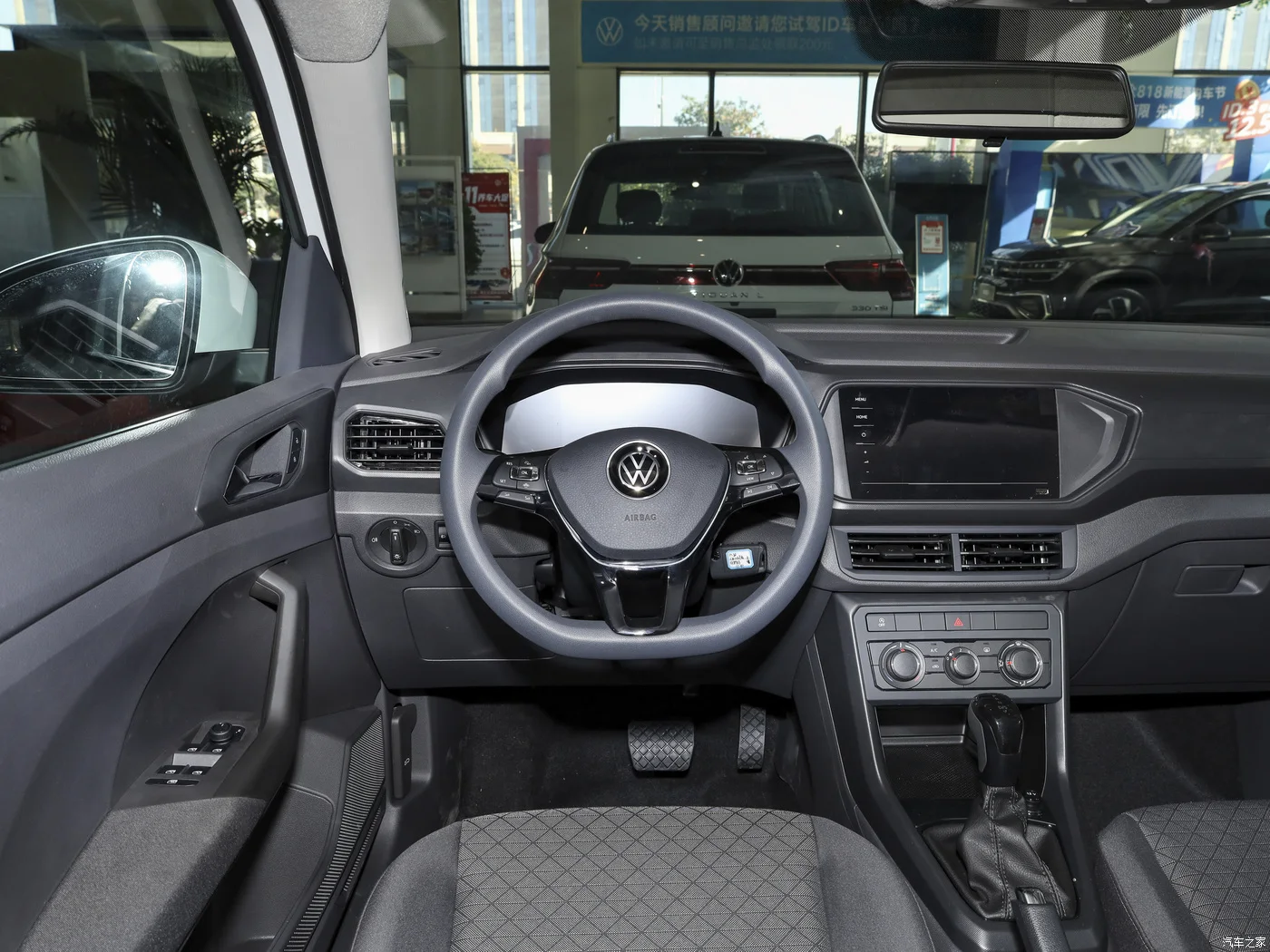 2024 Volkswagen T-Cross 300TSI DSG Comfort Edition 1.5L двигатель бензиновый автомобиль FWD 5 мест SUV для продажи
