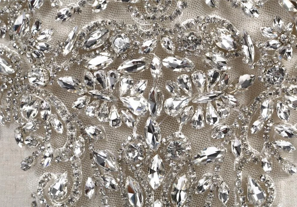 Fashion style beaded crystal rhinestone appliques Patch for wedding dresses trimming Clothing