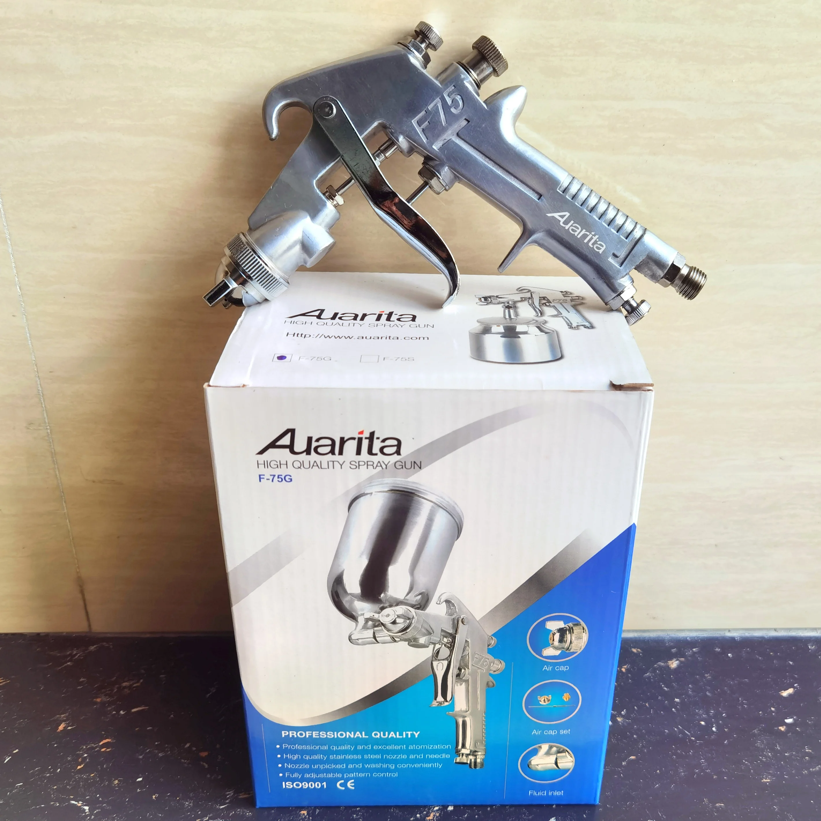 Распылитель Auarita W-75 Краскораспылитель с металлической чашкой 400cc