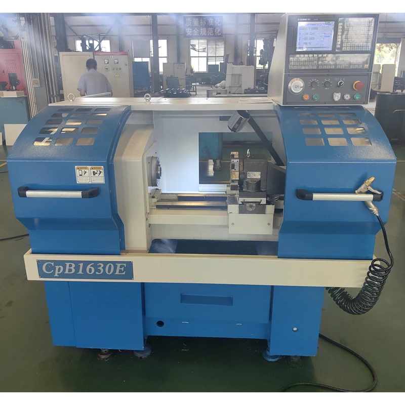 Chinese CNC lathe CK6130 metal fully automatic flat bed lathe equipped with Siemens controller