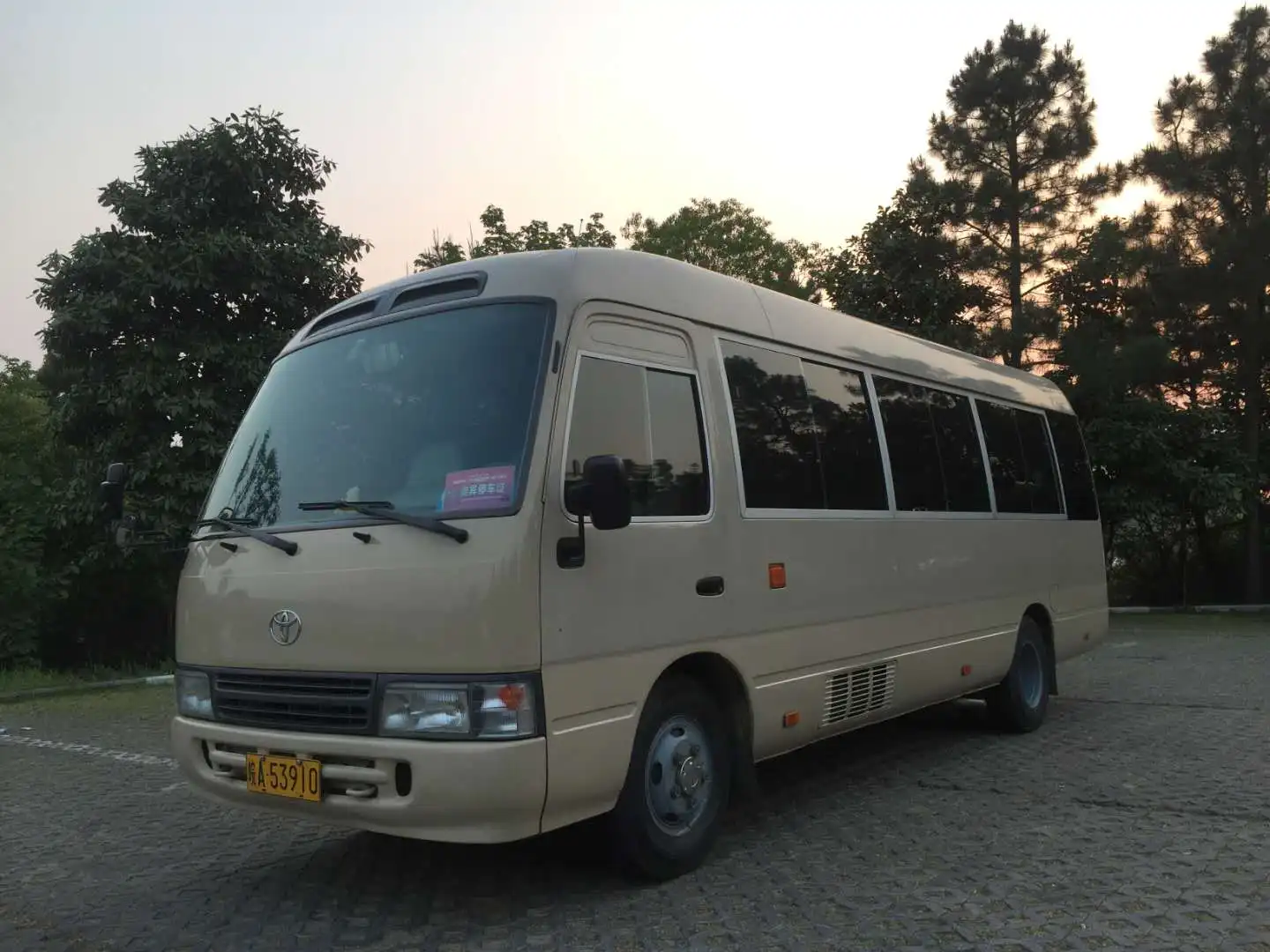 Gasoline Passenger Mini Bus Mini Bus Toyota  Coaster Bus Mini Van 30 Seaters for Sale