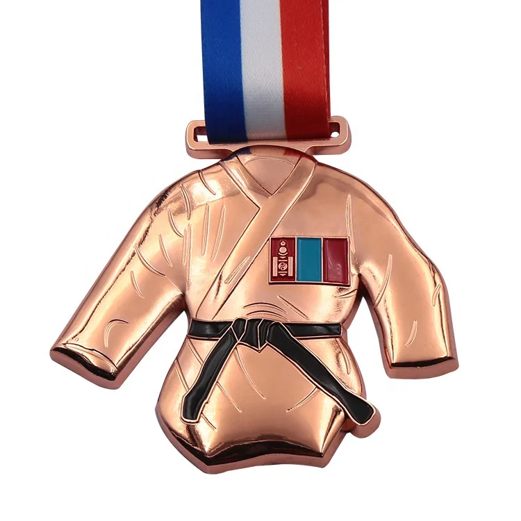 Creative 3D Metal Gift Trail Run Medal Taekwondo Clothes Figure Trophy Taekwondo Medal  Sport Triathlon Medallion Karate Medal
