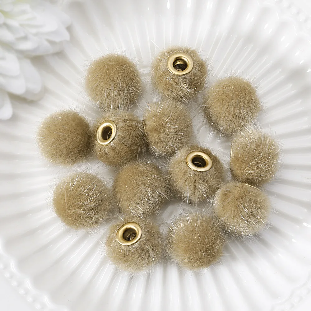 2022 Autumn and winter DIY handmade hair jewelry accessories half-hole fur balls loose beads wholesale