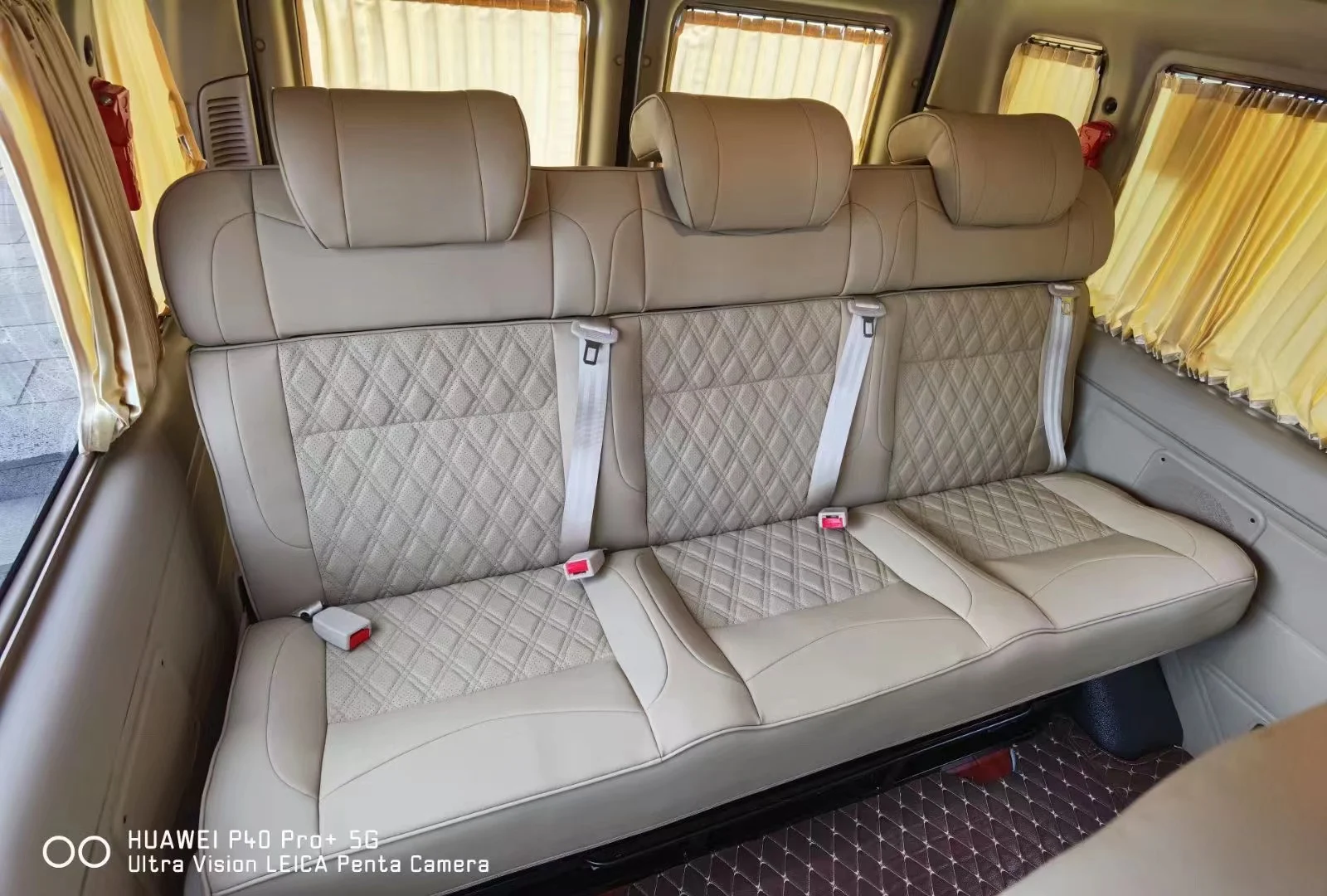 Top ranking  Yisirui RV Caravan Folding Campervan Three People Seat With The Three Layers Rv Folding Cloth