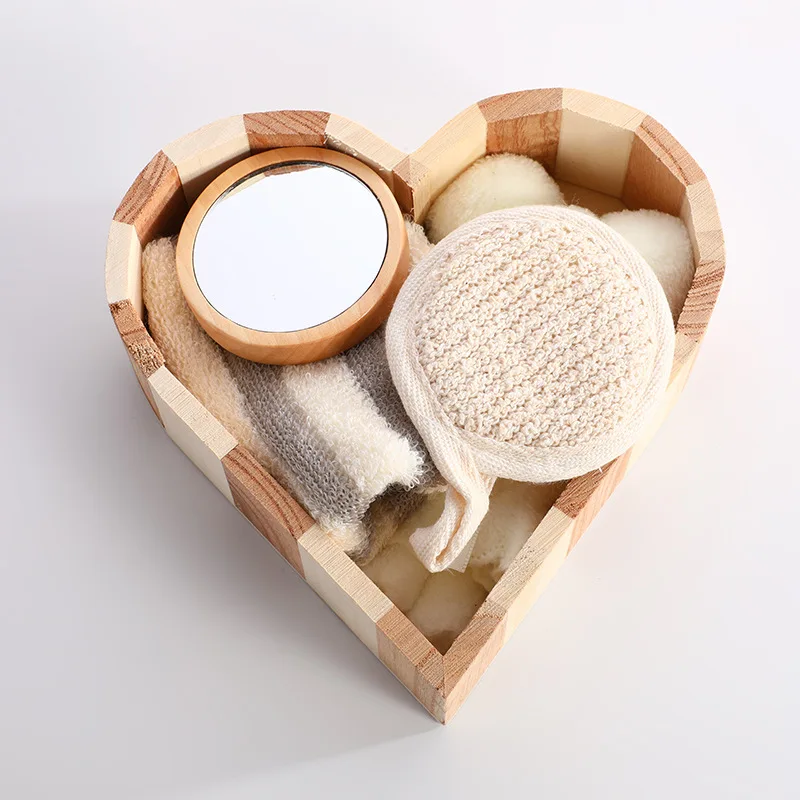 Natural Environmental friendly Wooden Bucket-packed Spa Set with wooden mirror bath glove face cleaning pad and bear towel