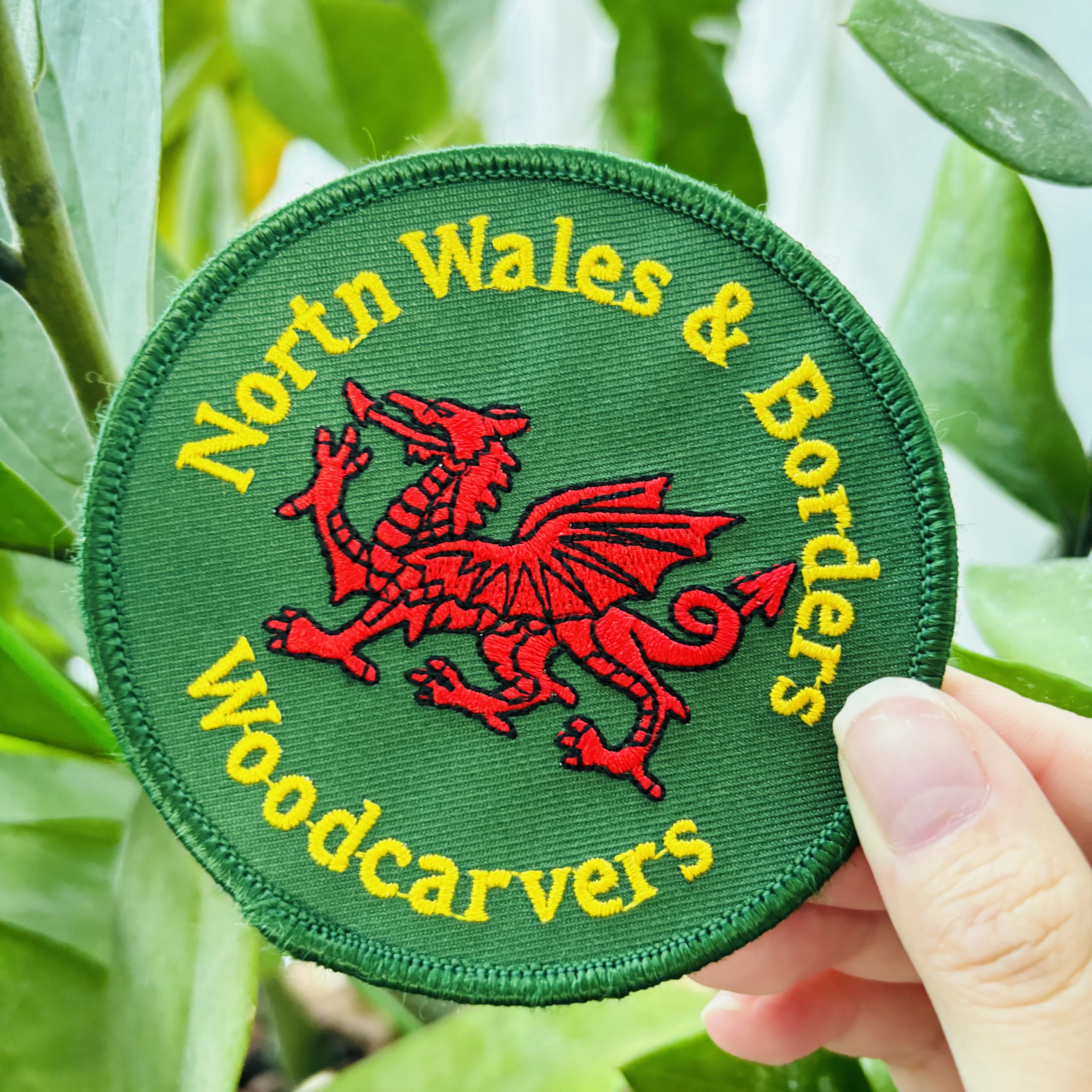 Wholesale Custom    Embroidered patches diy Patches Iron On backing  Sew On Patches For Clothing