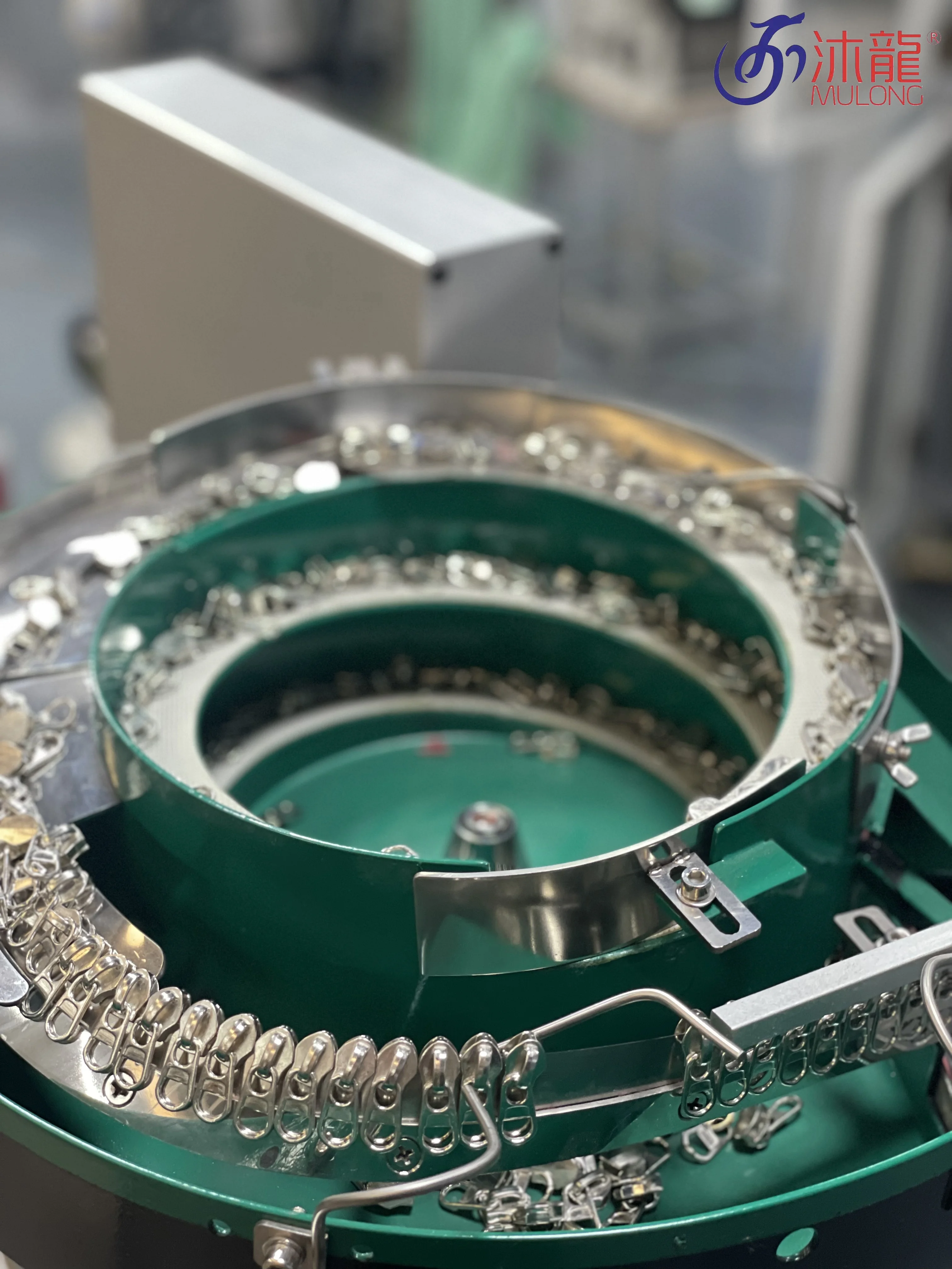 Fully Automatic Wear Zipper Machine Threading Zipper Machine