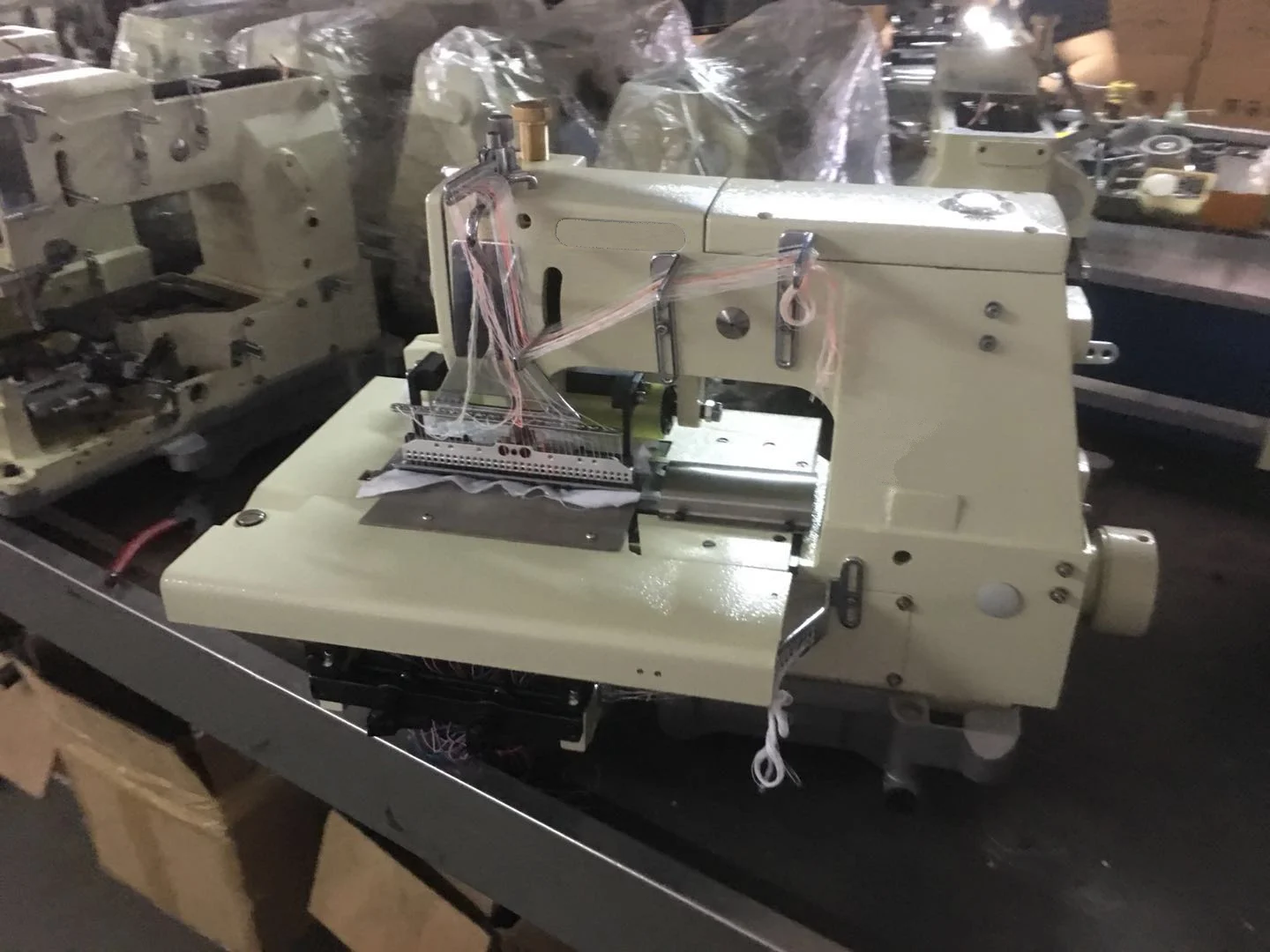ZY1433PQ Zoyer 33-needle Flat-bed Double Chain Stitch Shirring Sewing Machine Industrial