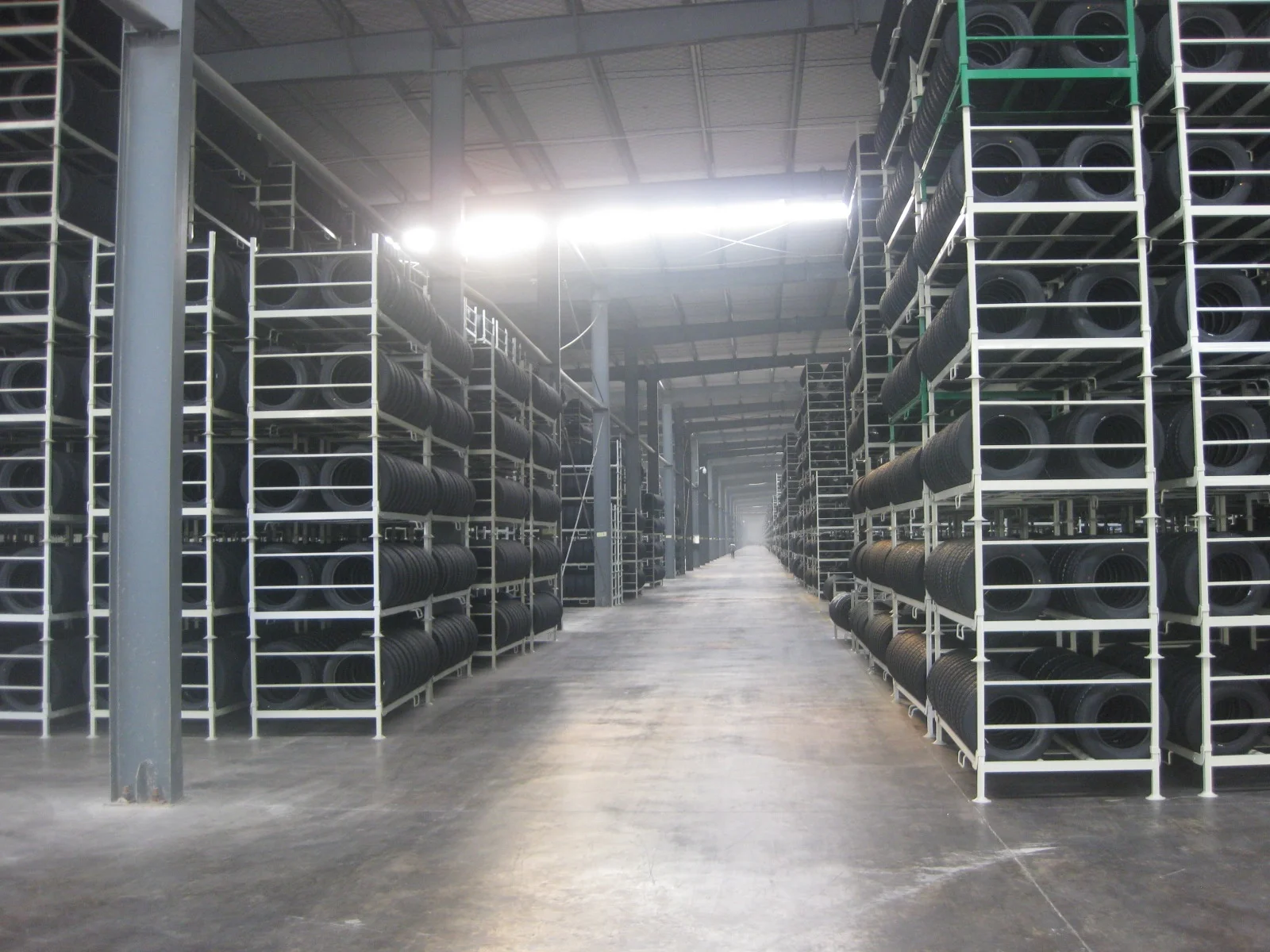 16' 17' 18' 19' 20' ht tire hot sale 265 70 16 and 205 55 16 and 265 70 17 and 245 55 19 passenger car tires
