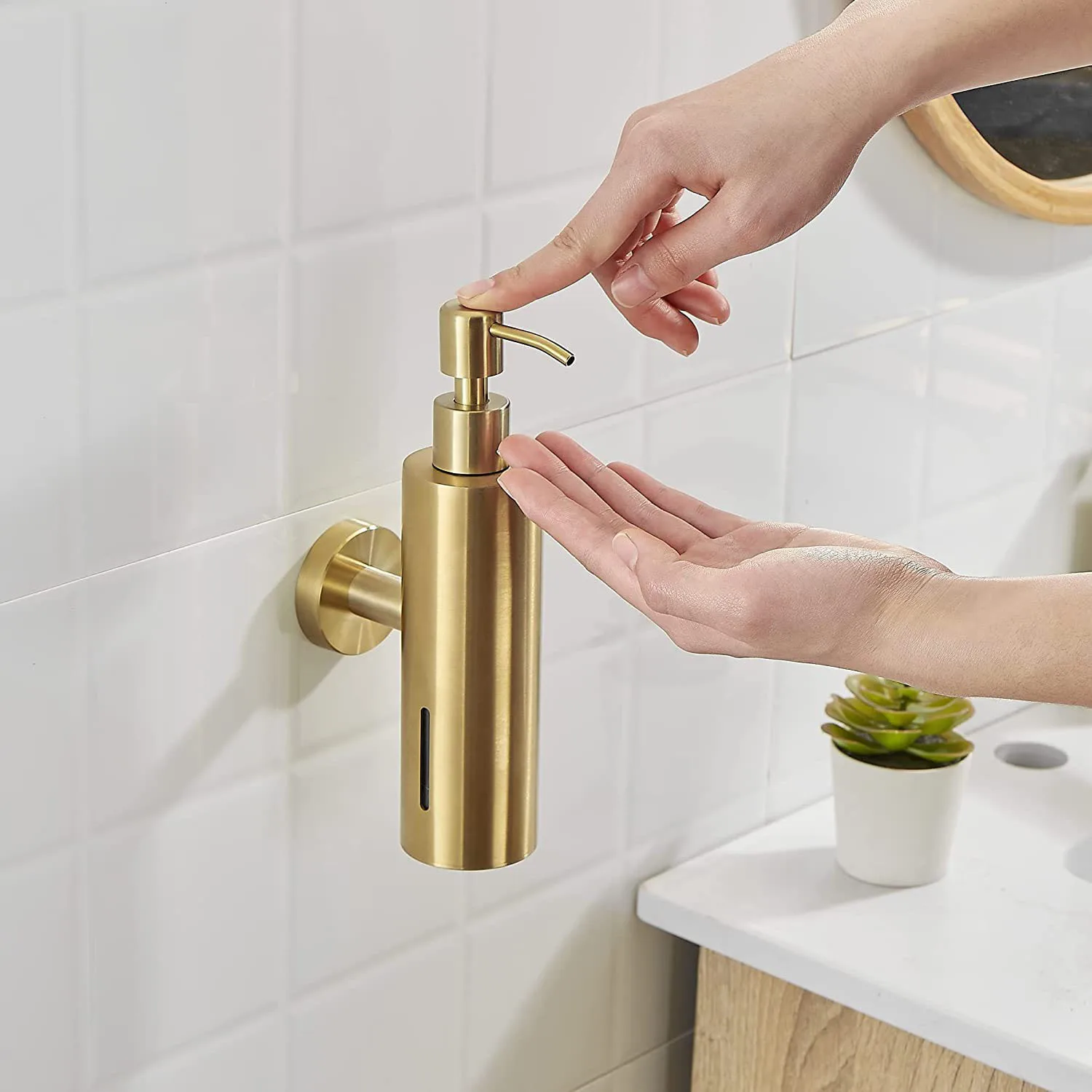 Luxury Hotel Amenities Wall Mount Soap Dispenser Manual Soap Dispenser For Bathroom Stainless Steel Liquid Soap Dispenser Holder