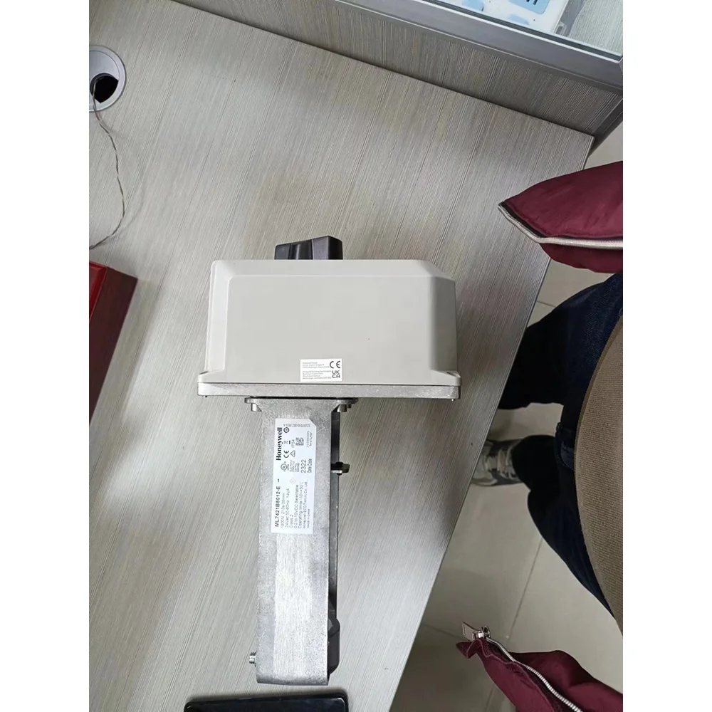Honeywell ML7421B8012-E Smart Linear Valve Actuator