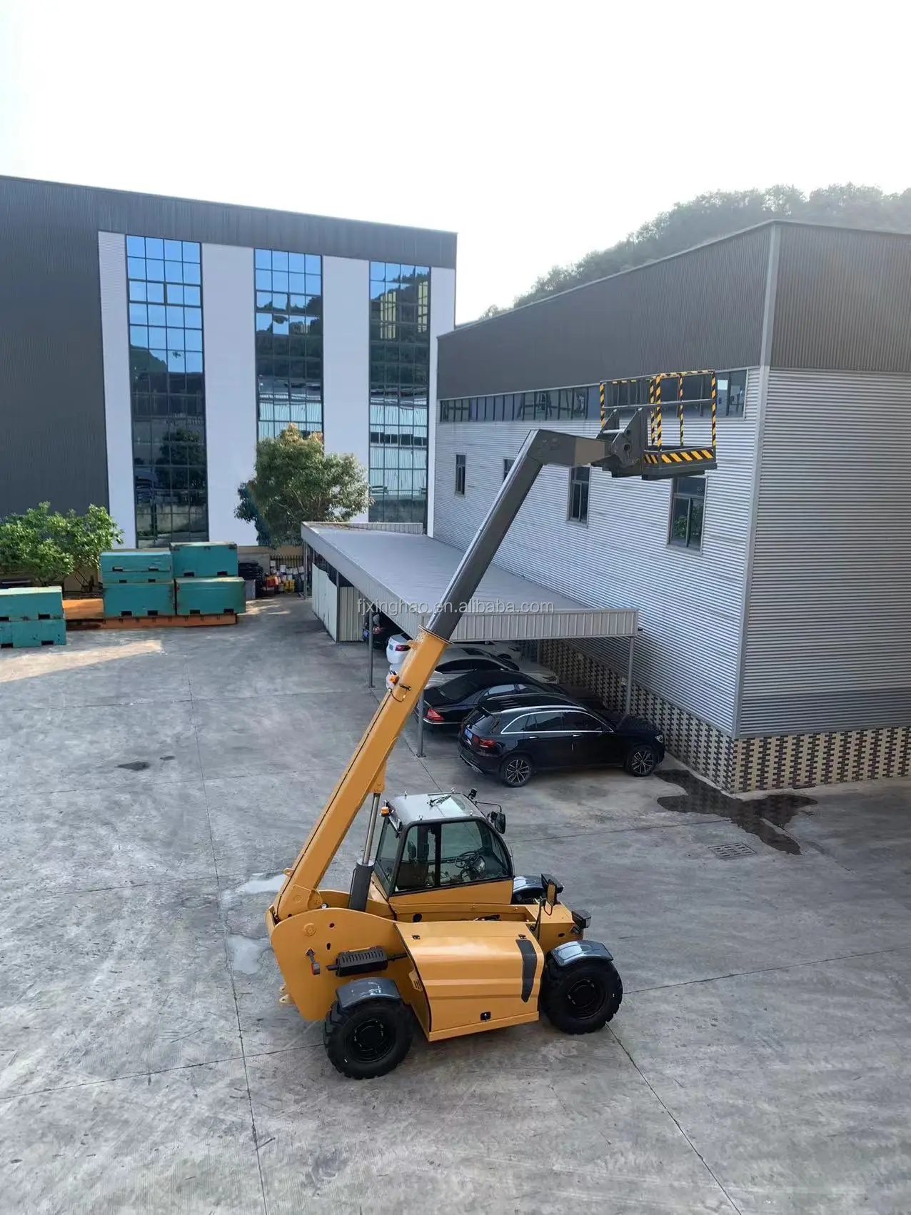 Xinghao manitou telescopique diesel telescopic forklift 2.5tonne 3ton 4tonne 5t telehandler forklift with 7000mm lifting height
