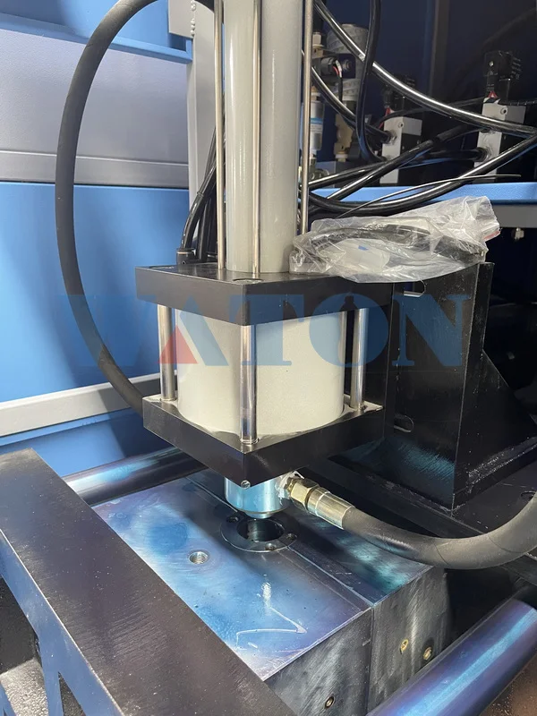 Factory Manufacturing Plastic 20 L 5 Gallon Bottle Blow Molding Machine Semi Automatic Blowing PET Machine Price