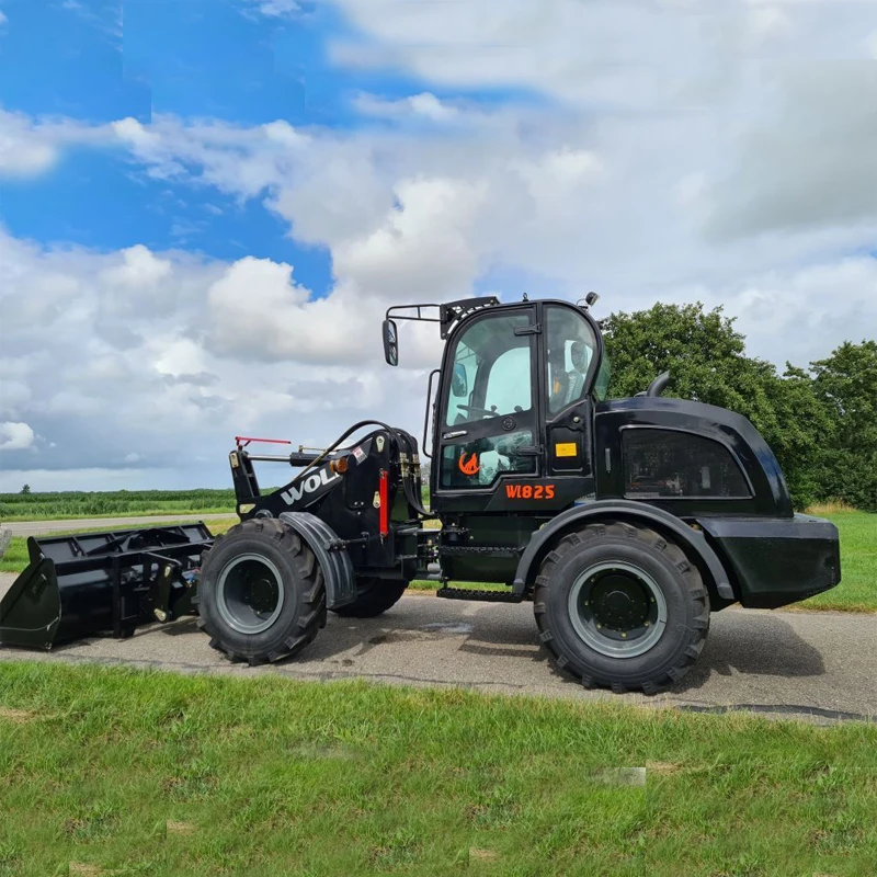 Chinese brand Wolf 2000kg WL825 CE Approved multifunction articulated Farm wheel loader