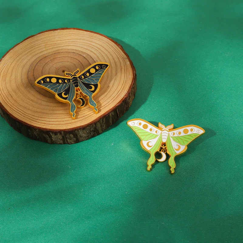 Oem Factory Price Insect Moth Brooch Enamel Custom Lapel Butterfly Pin Badges For Hats
