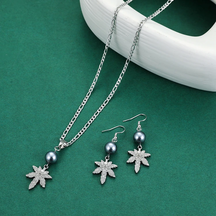 High-end fashion hip hop jewelry men cool stainless steel maple leaf pendant necklace earrings set wholesale