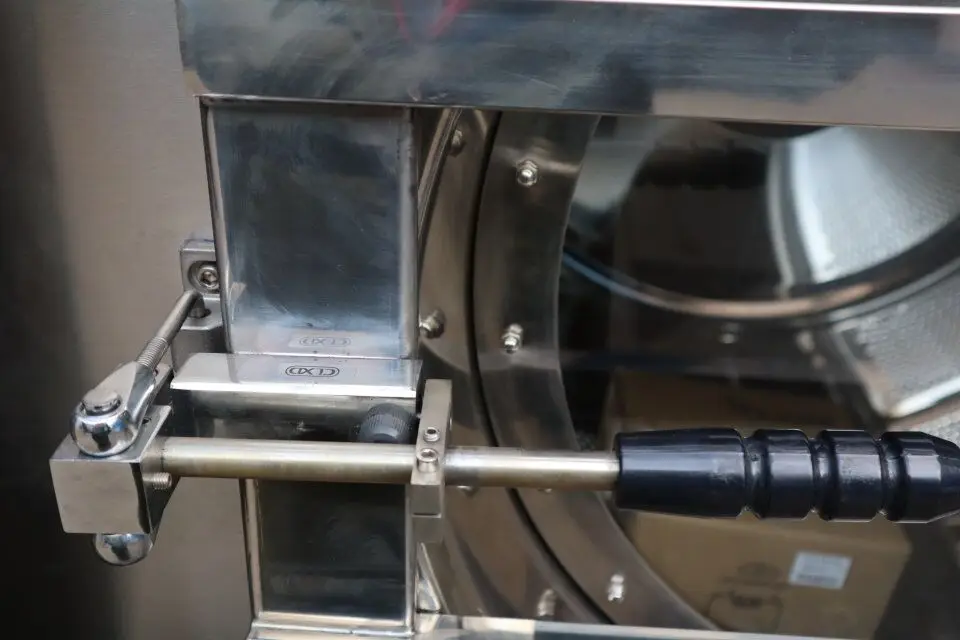 Hoop Revolutionizes Commercial Laundry: High-Capacity Automatic Industrial Dryers for Effortless Bulk Laundry Processing