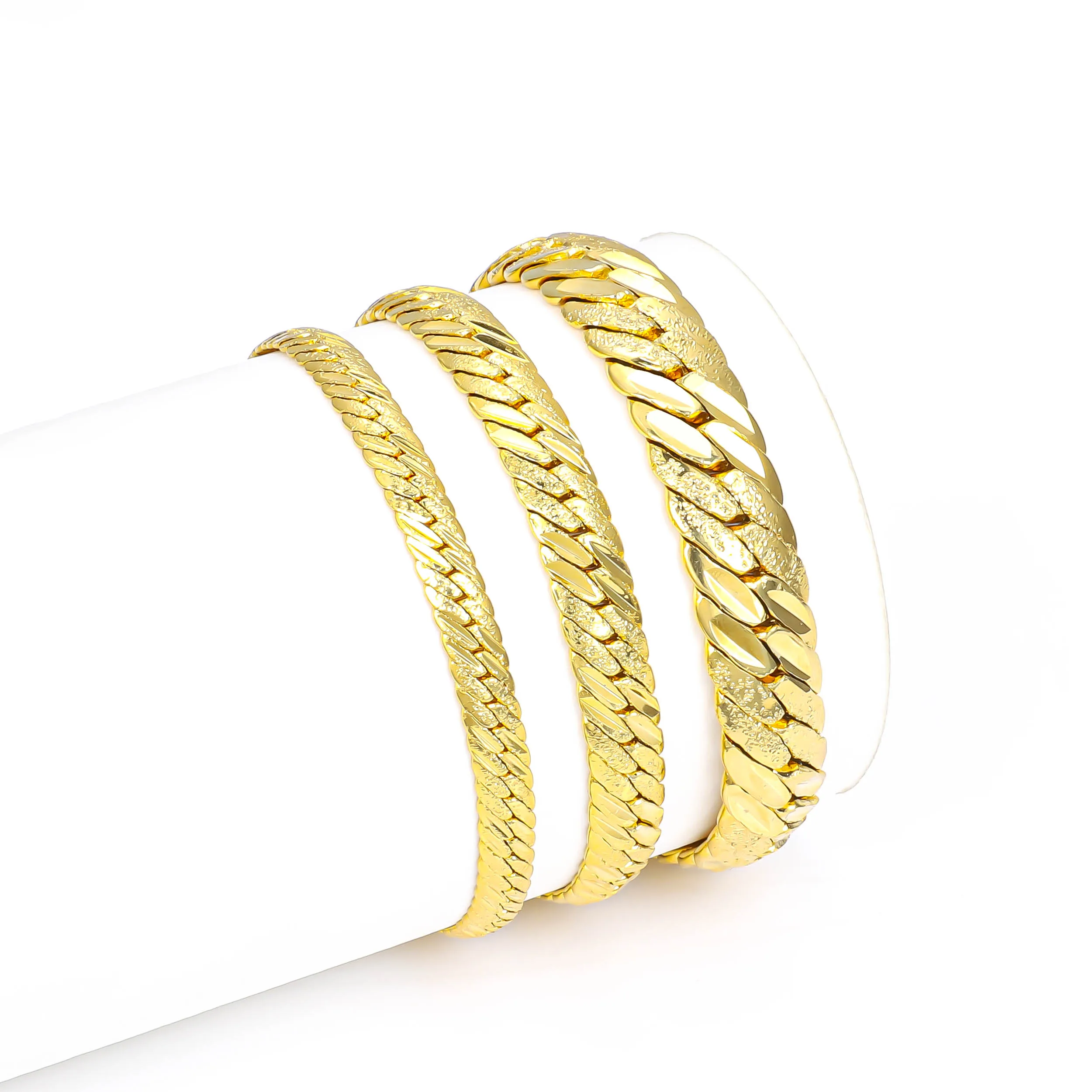 CM Jewelry Wholesale Unisex Brass Hip Hop Thick Chain 24k Gold Plated Saudi Arabia Dubai Bracelet