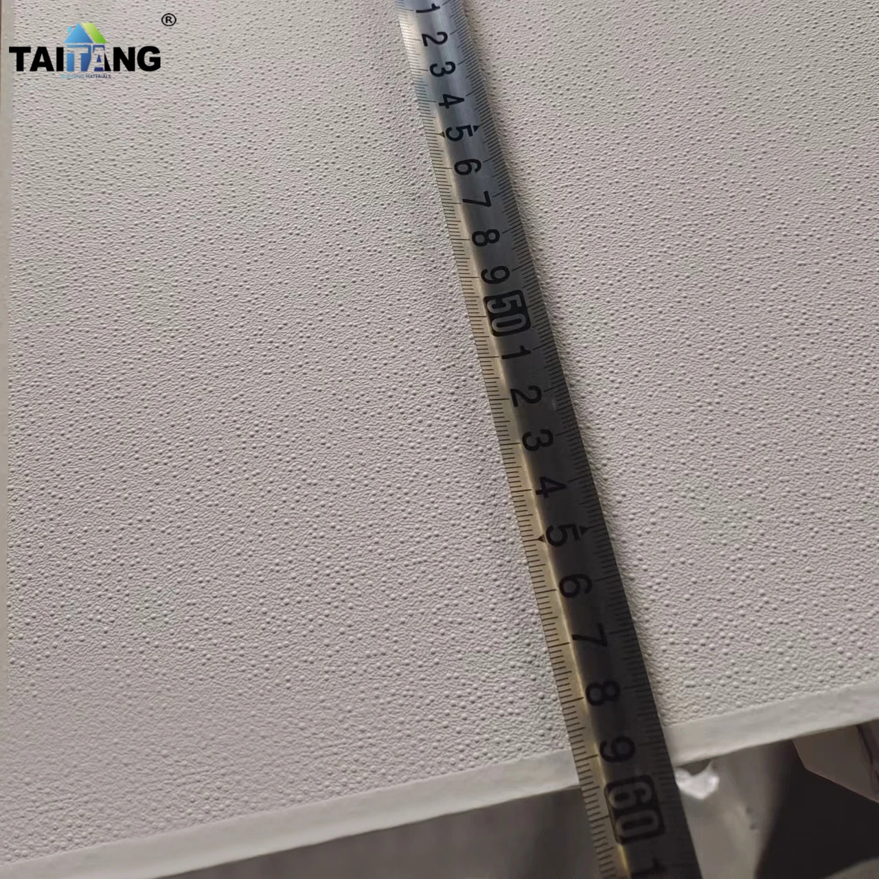 Cielo Falso Pvc 60 X 60 White Colour Drop Ceiling Tiles 2X2 Pvc Insulation Square Ceilling Gypsum Board