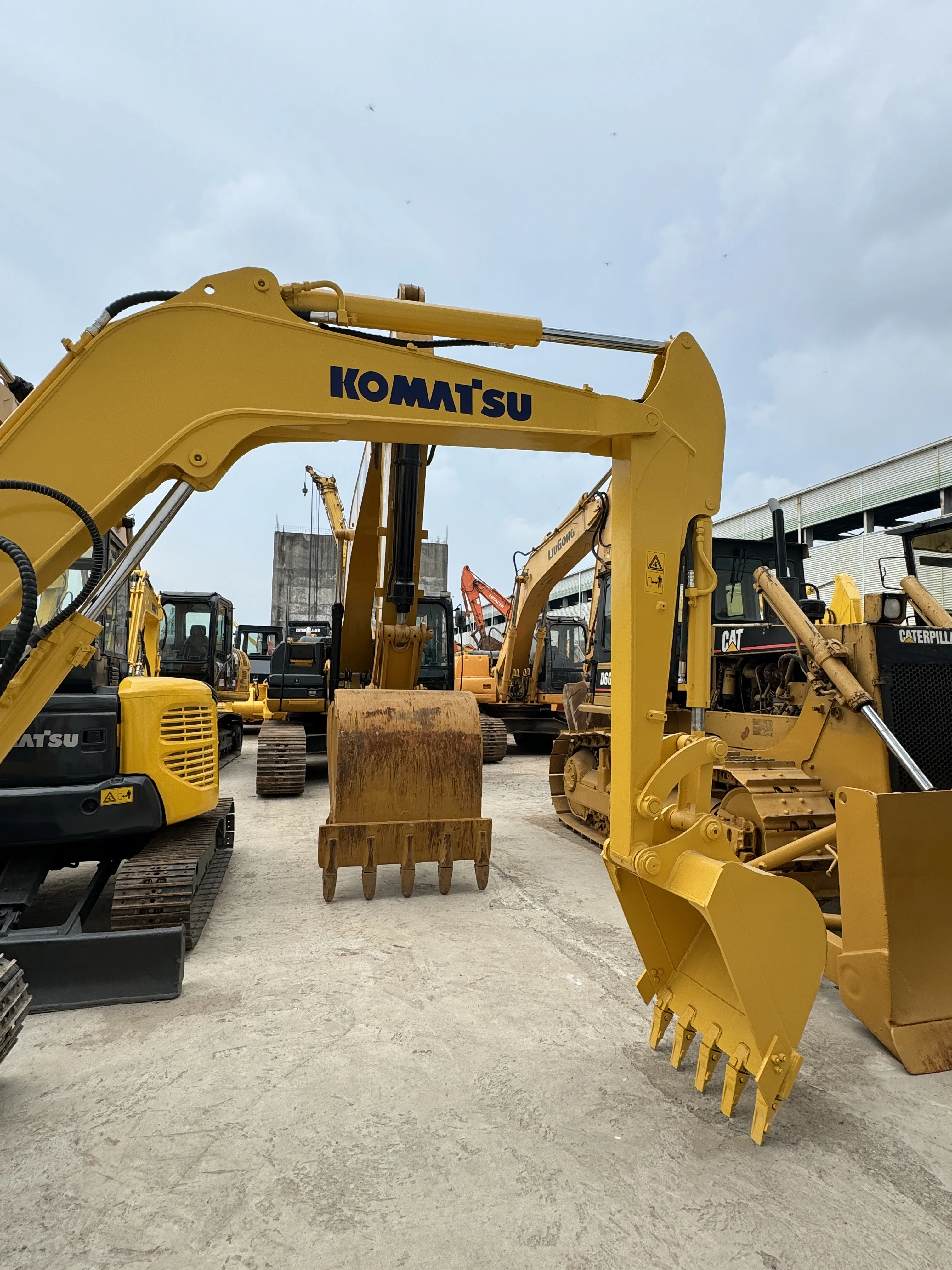 Б/у экскаватор Komatsu PC58