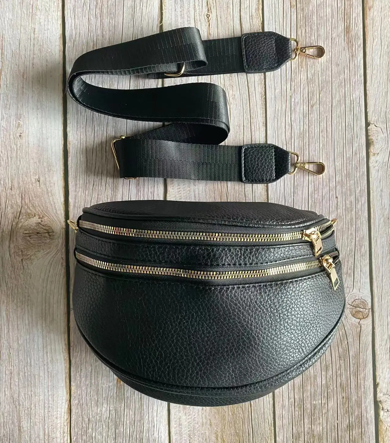 Factory Wholesale Fanny Pack PU Leather Savvy Bum Bag Travel Shoulder Purse Belt Waist Sling bag