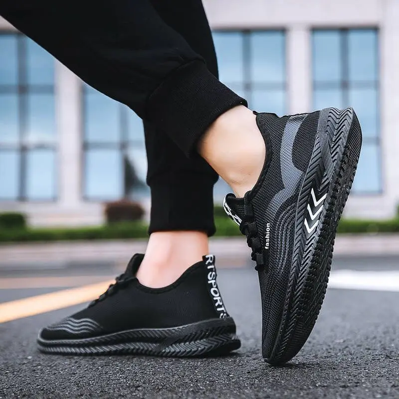 Hot Selling High Quality Stock Shoes Original Stock Lots Sports Shoes for Men Mixed Shoes Stock Sepatu Sneakers Pria