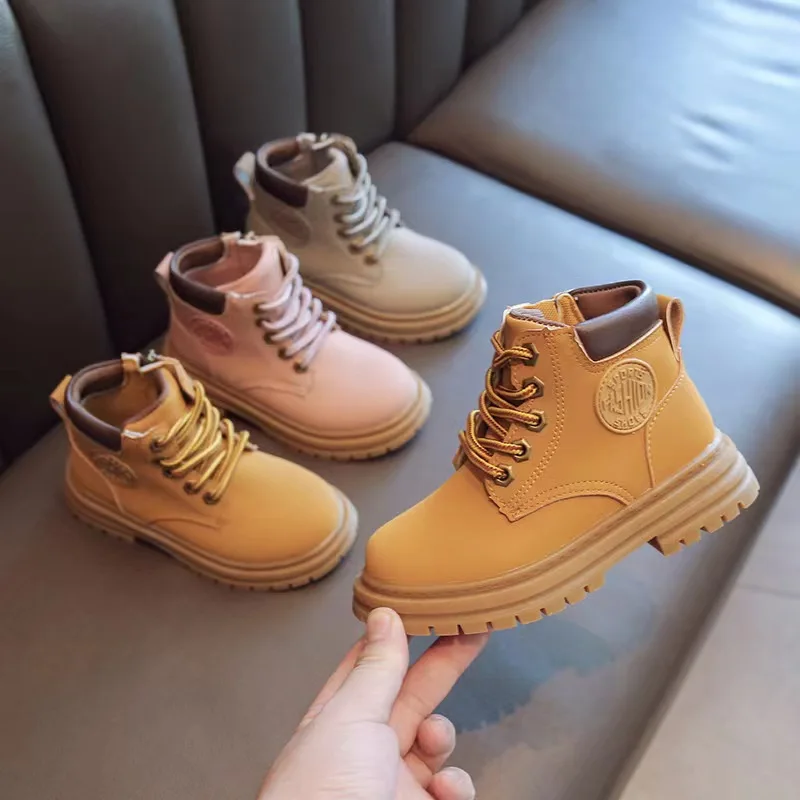 2022 Fashion Trendy All Match Kids Shoes Soft Rubber Sole Middle Boot Classic Martin boots For Kids