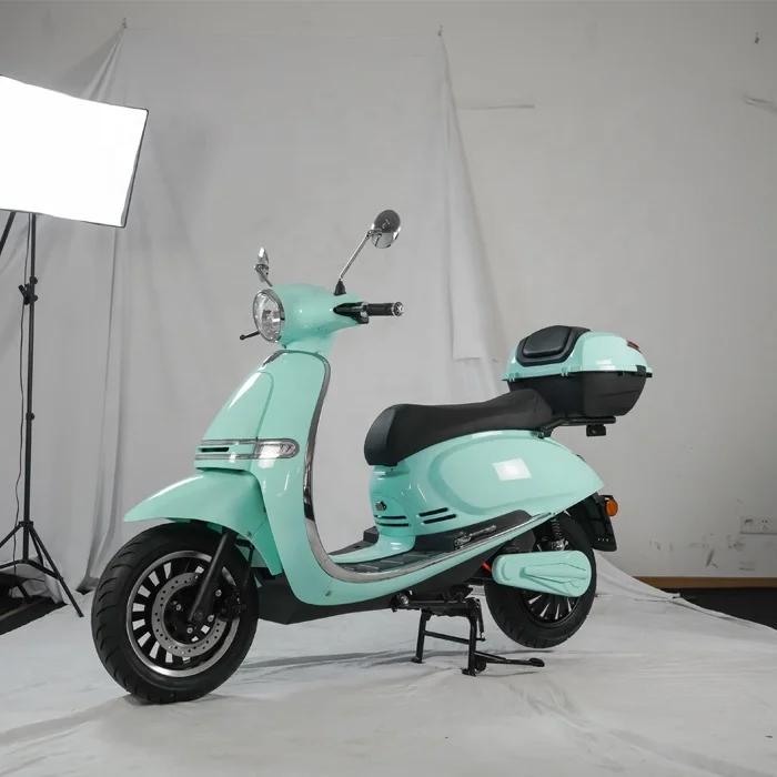50cc electric scooter retro 12 inch tire with 72V removable lithium battery