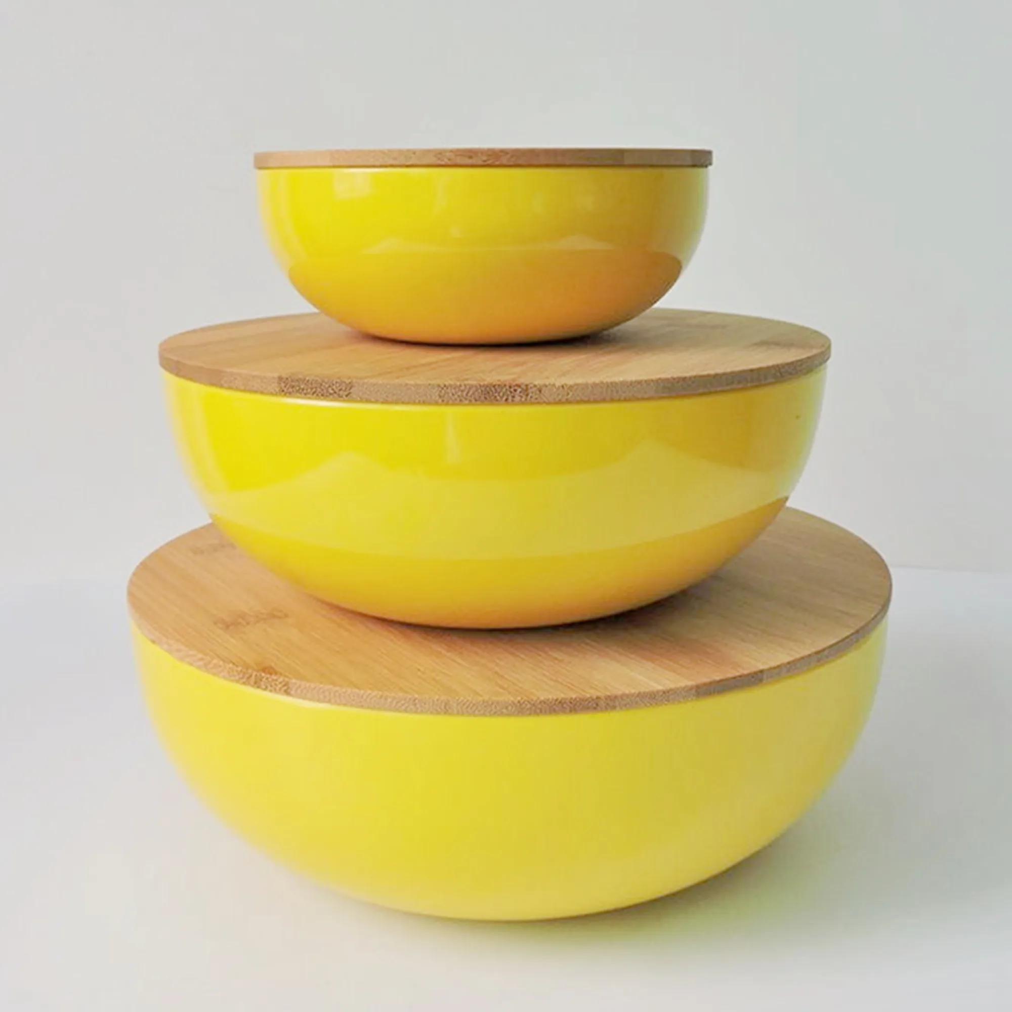 
three-piece set of melamine mixing bowls in salad bowls with bamboo LIDS 