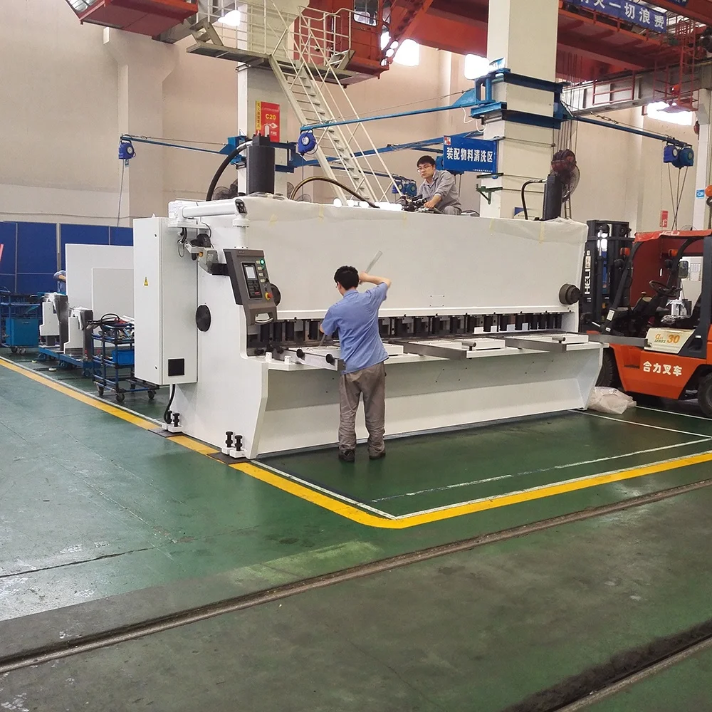 TL Brand Guillotine cutting machine Price with DAC310 CNC system