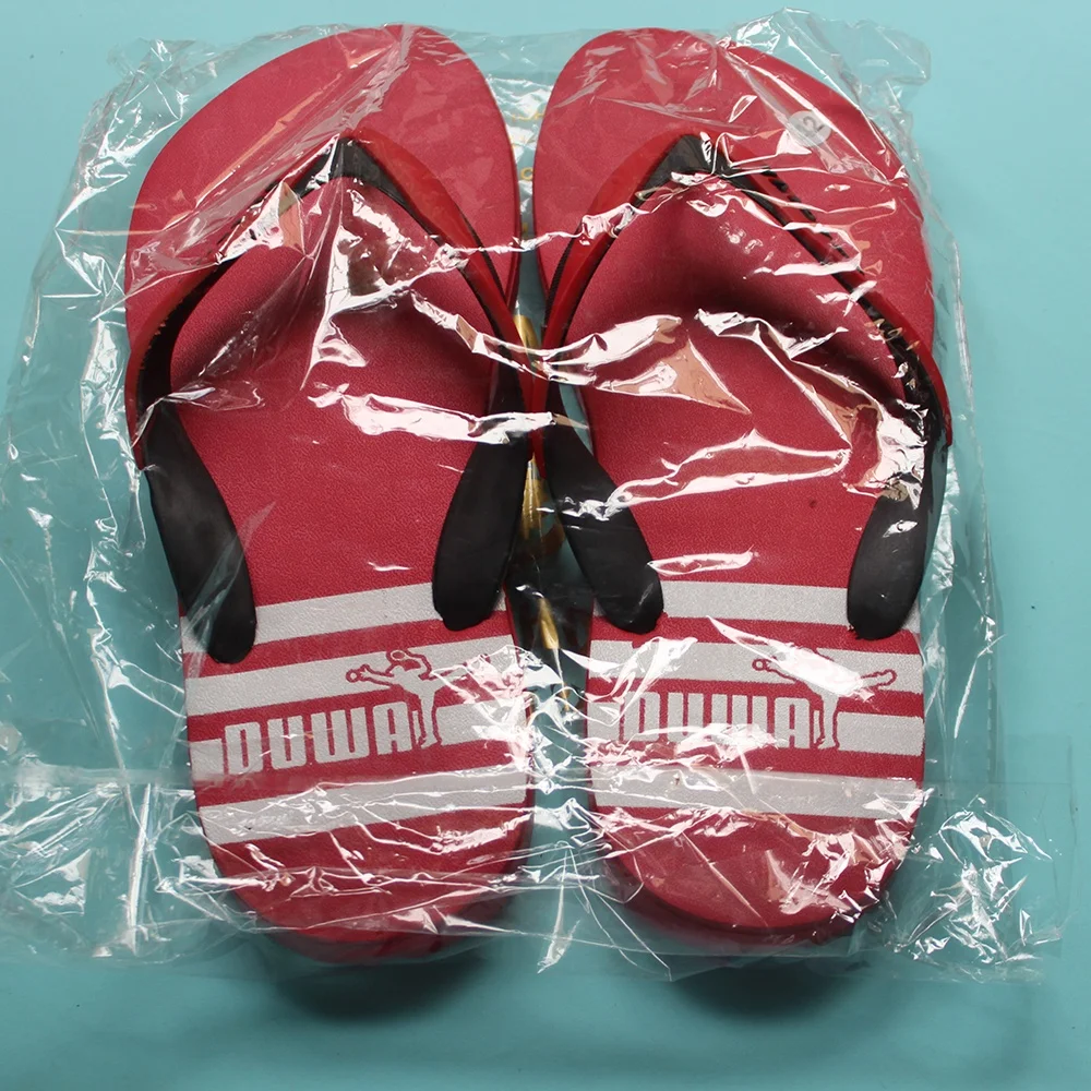 Customizable Lightweight Beach Sandals Eva Flip Flops with PVC Insole Waterproof and Breathable for Casual Occasions