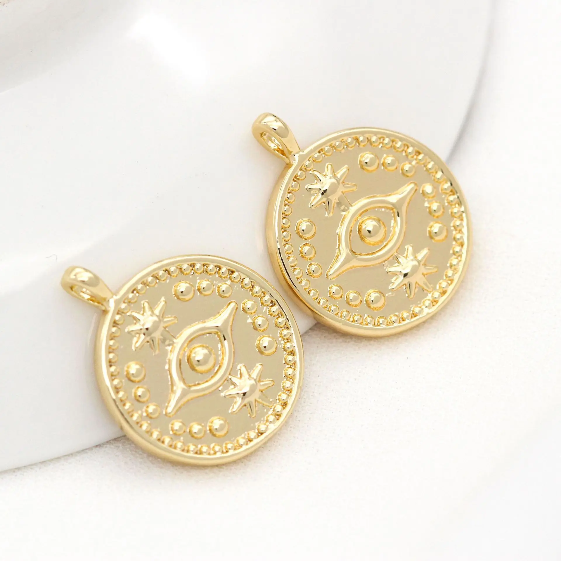 Factory Wholesale Pentagram Eye Shape Copper 14k Gold Plated Jewelry Coin Pendant for Necklace