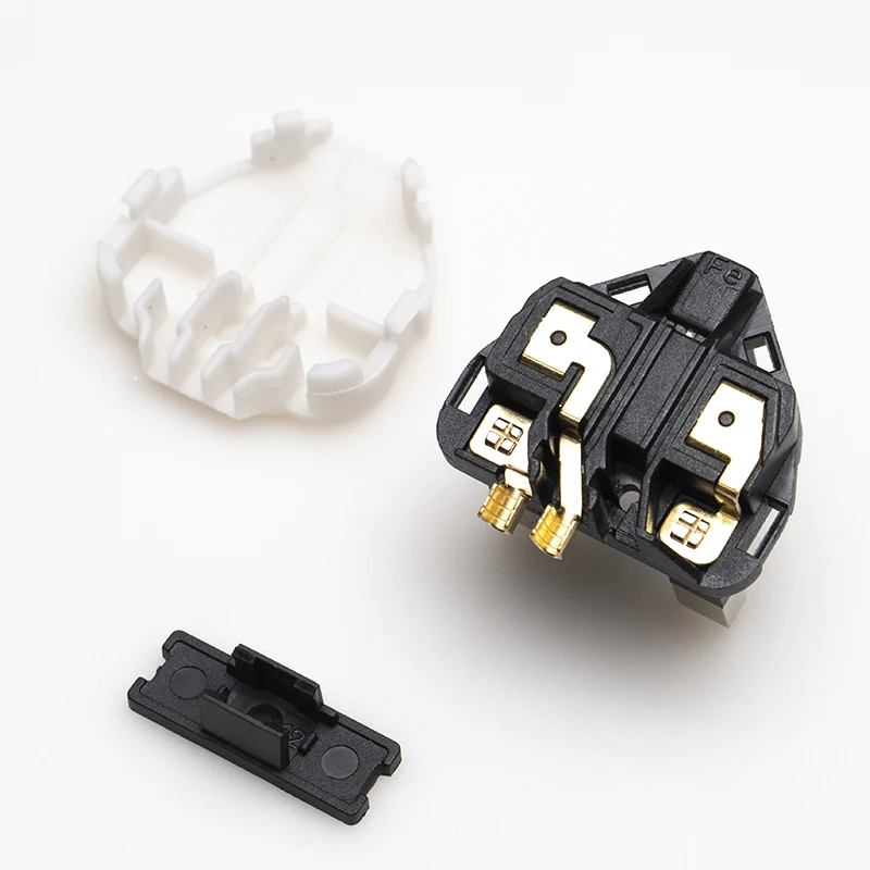 BS1363 to IEC C7 Figure 8 Socket Power Cable Full Moulded UK Plug fitted with a 3 Amp Fuse Mains Power Lead