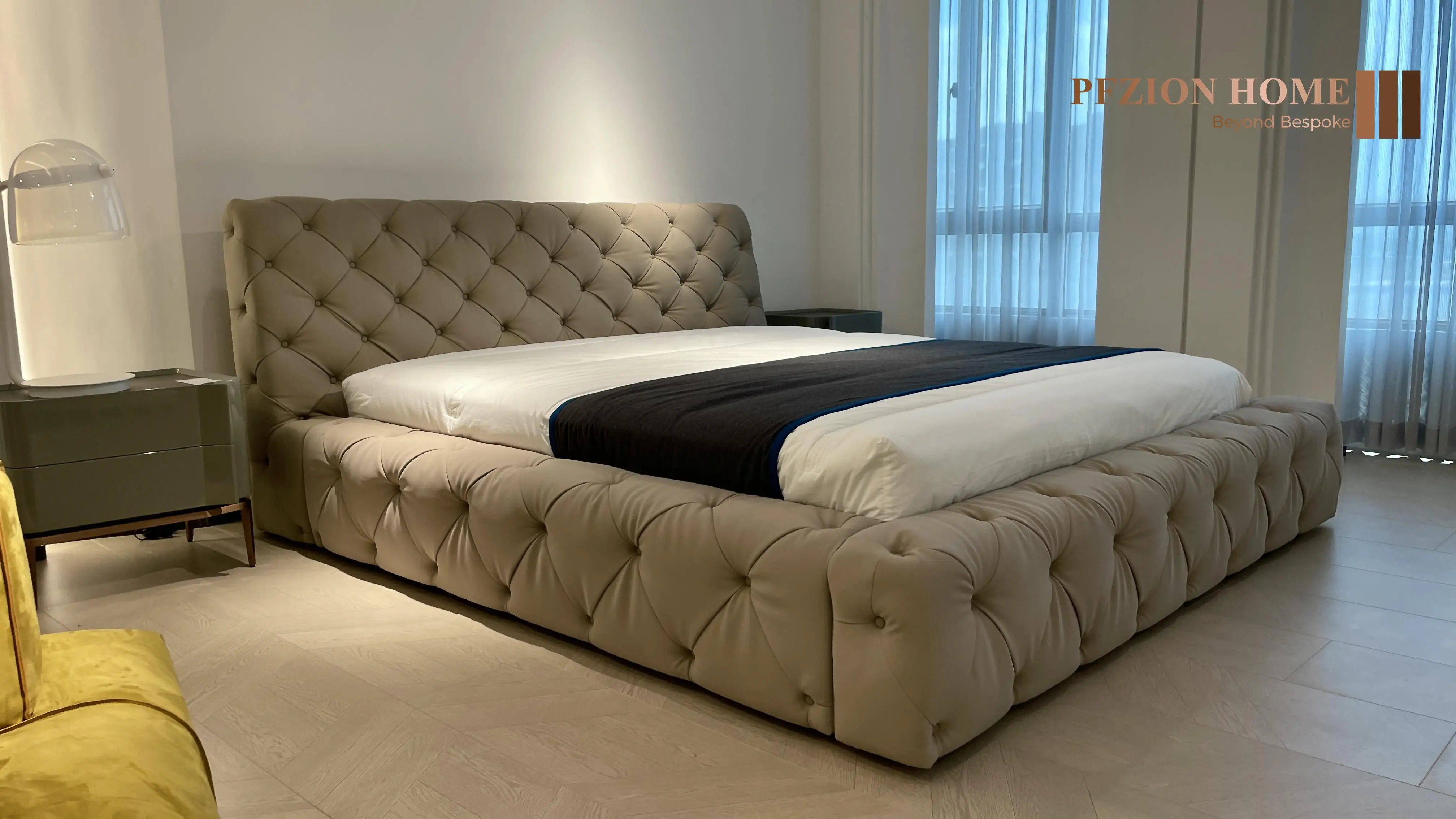 PFZION HOME  leather Elegant home bedroom furniture set upholstered bed Luxury bed frame Royal King Size Bedroom Sets