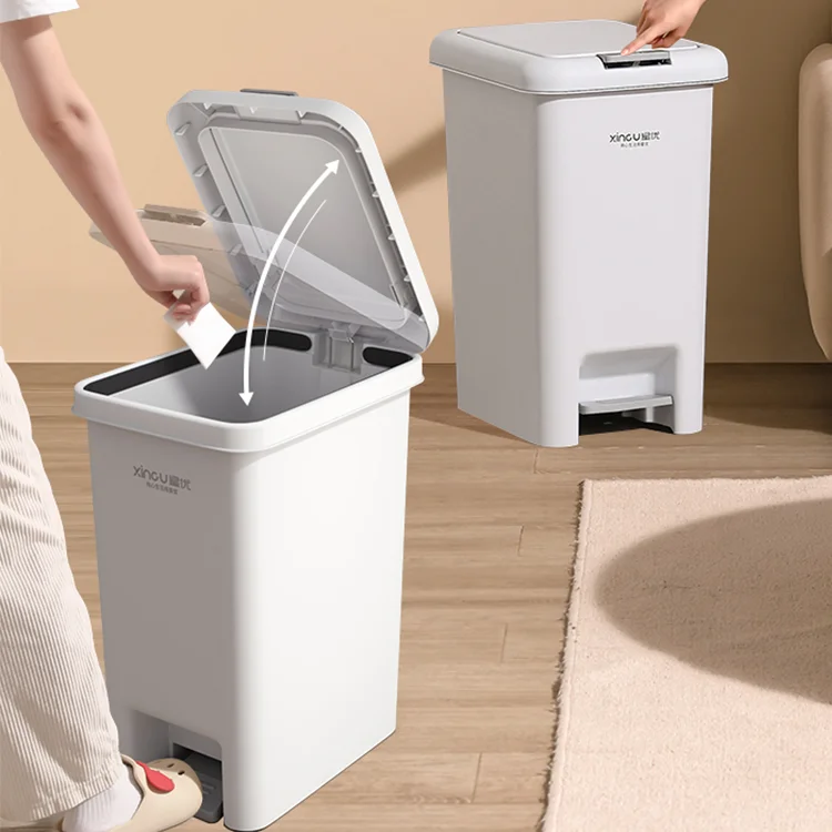 XingYou Foot Operated Pedal  garbage bin Plastic  Waste Bins  Kitchen Small Lidded Trash Can