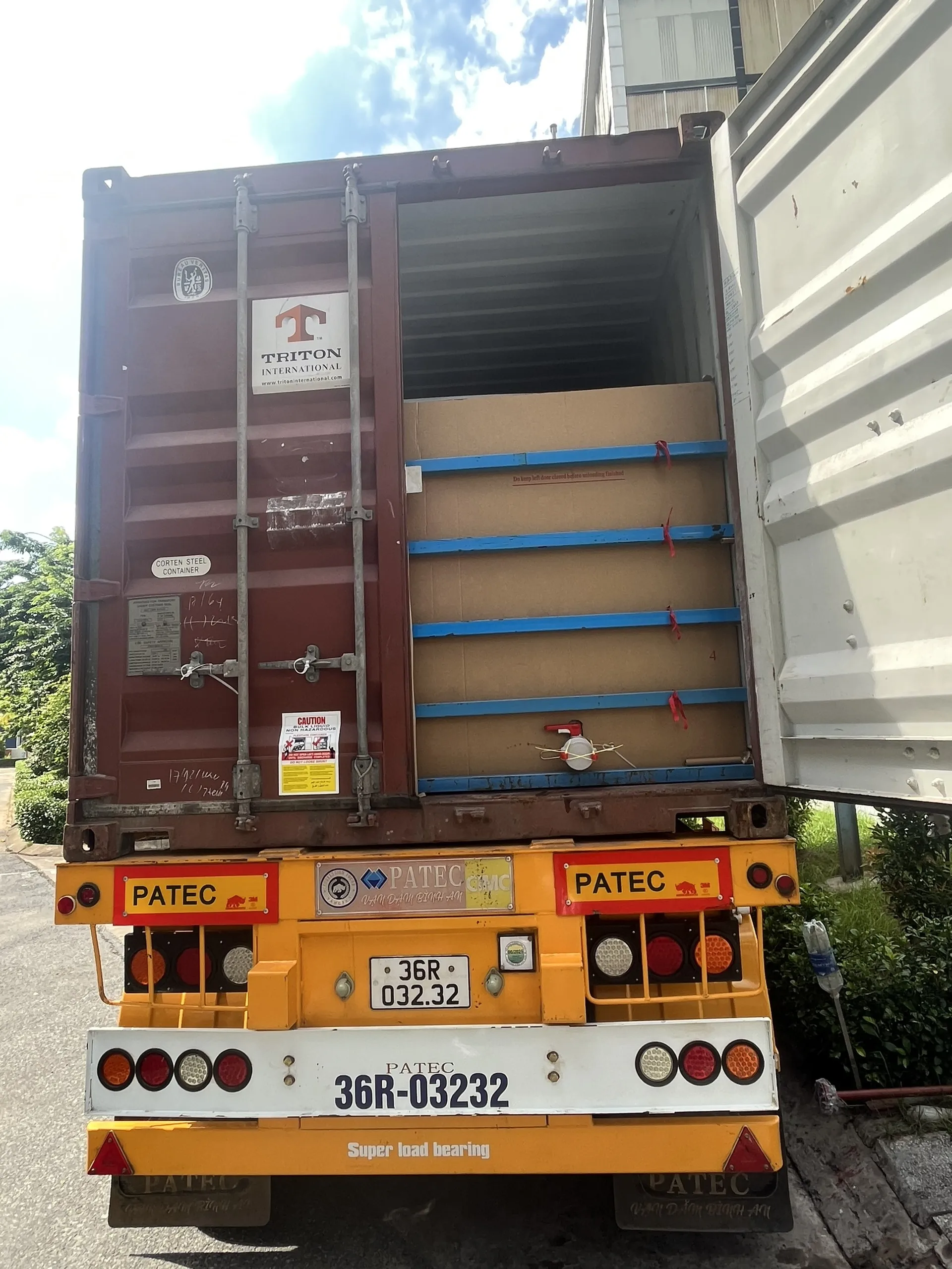 [BEST SELLER] HIGH STANDARD CRUDE FISH OIL FROM VIETNAM WITH SUPER CHEAP PRICE FOR INDUSTRY