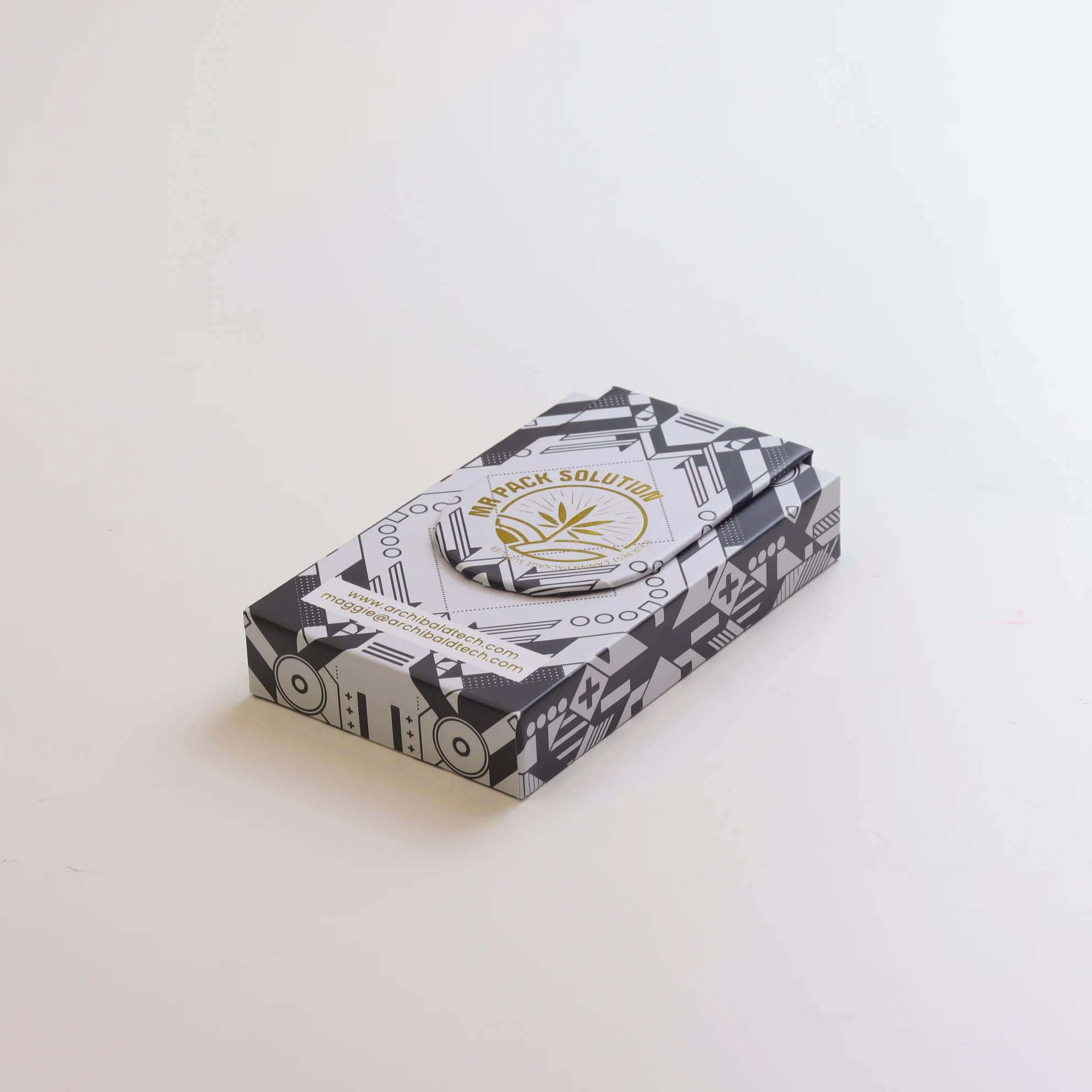 Wholesale Durable Cone Box Printing Pre Roll Packaging Box Magnetic Flip Cover Paper Cardboard Boxes for Cigarettes