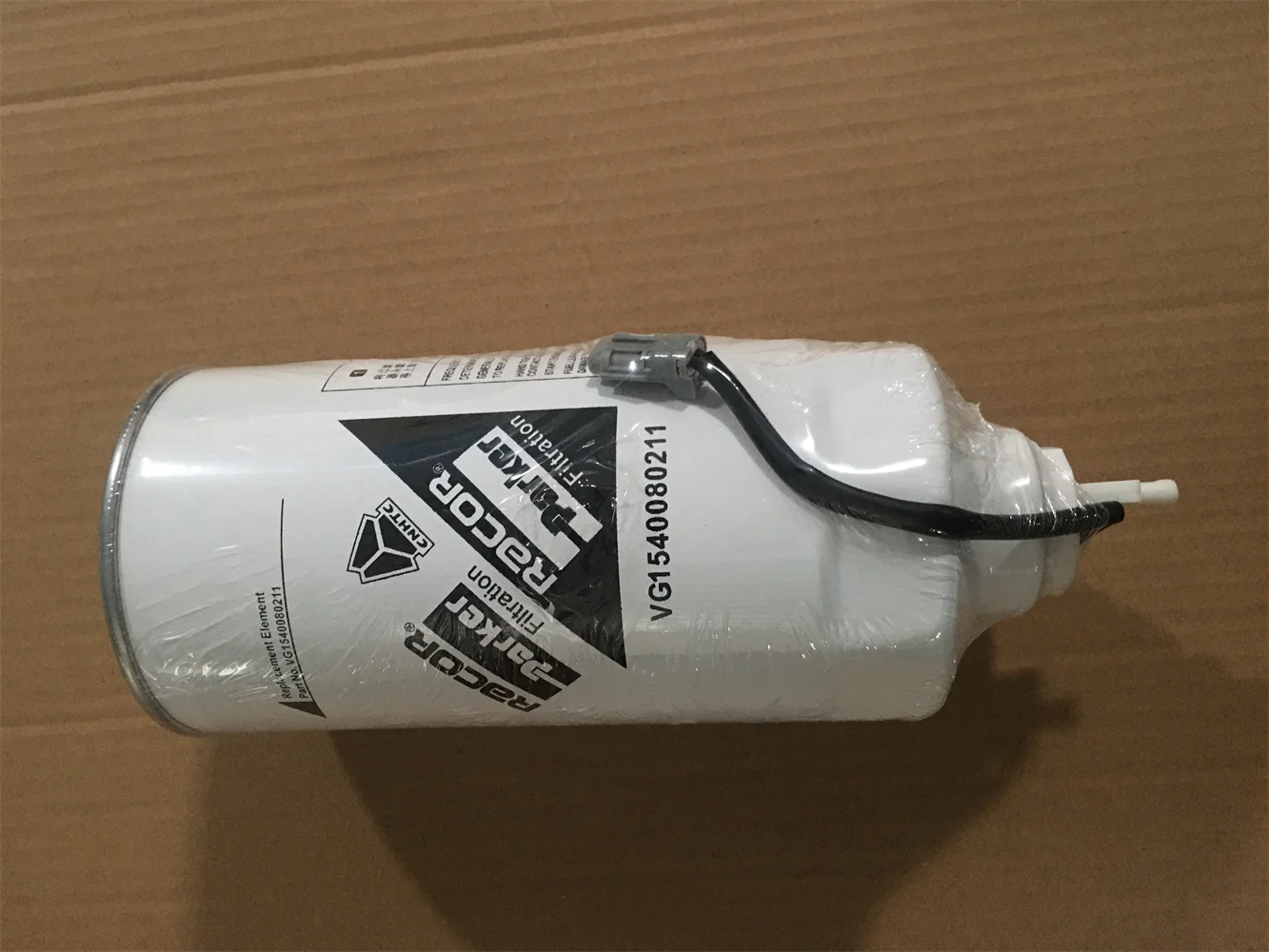 Heavy truck 10 ton cargo spare parts VG1540080211 F3000 fuel filter assembly sinotruck howo 371 spare parts