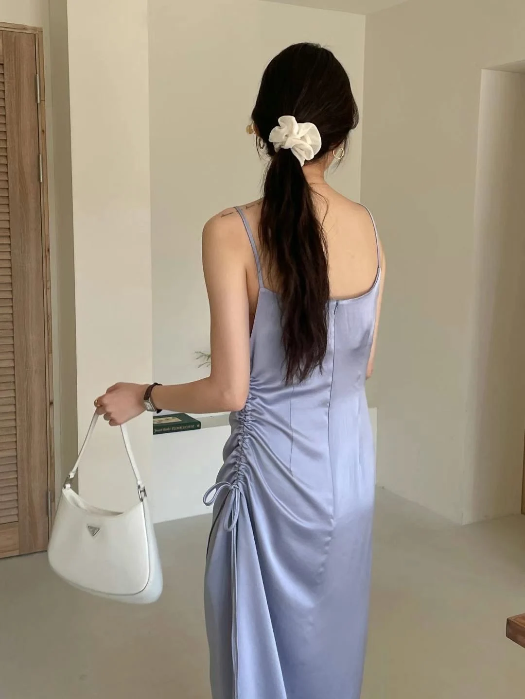 Wholesale 2023 Korean Summer French Elegant Square Neck Pleated Drawstring Lace Up Bowknot Pearly Blue Strap Dress