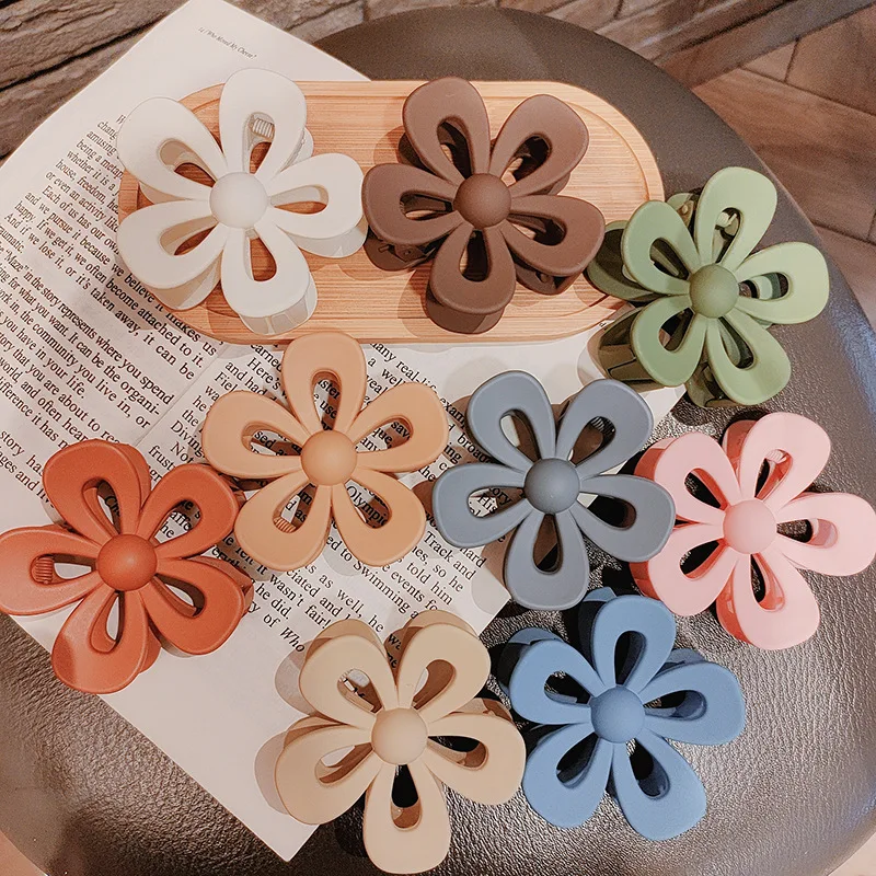 Wholesale new design high quality 7cm Matte Non Slip Flower Hair Claw Clips