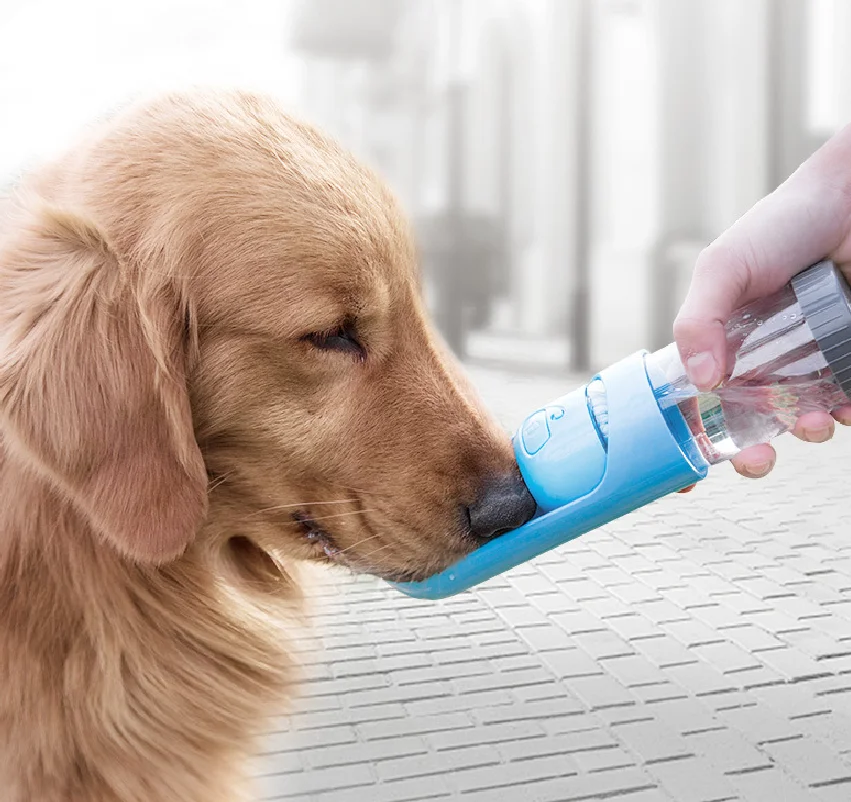 
Dog Water Bottle Dog Water Dispenser Anti-dust Cover Leak Proof Portable Pet Bottle for Walking Hiking Travel Food Grade 