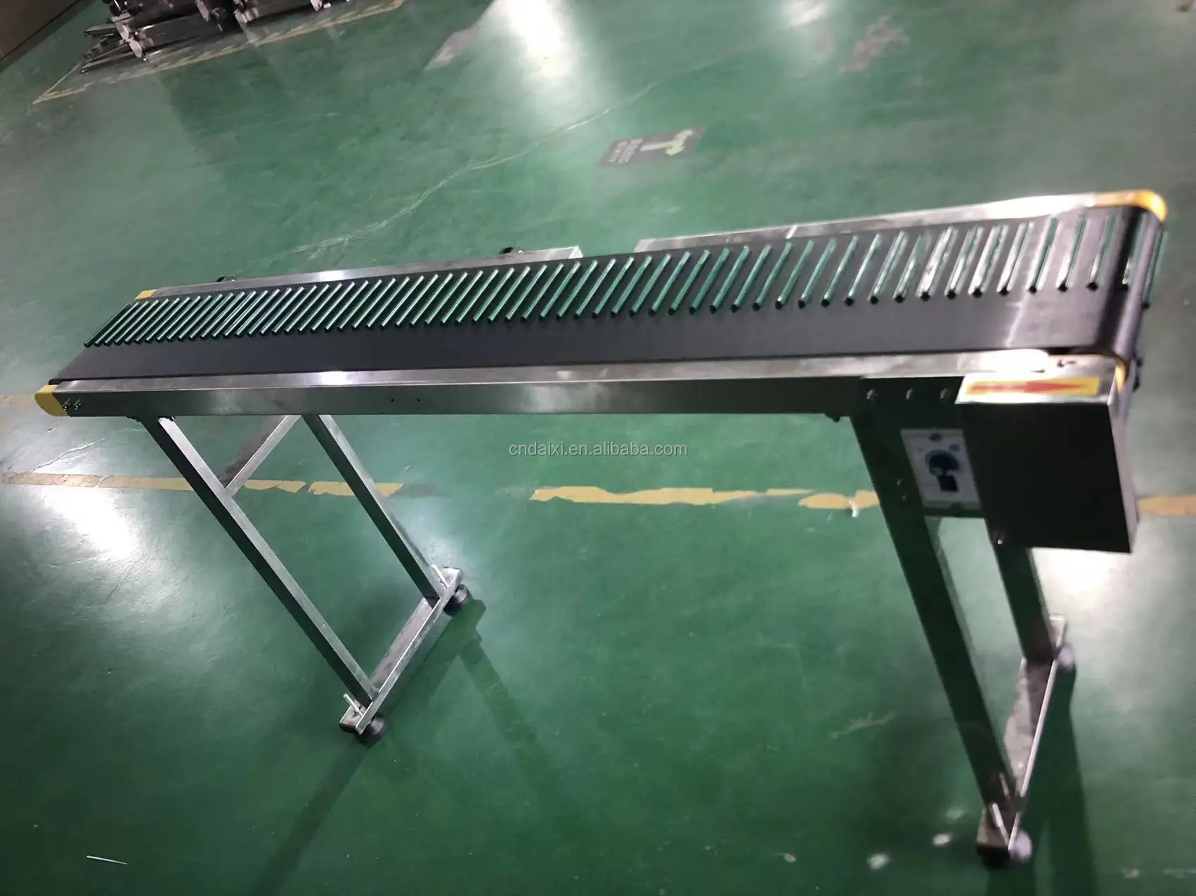 DAIXI automatic conveyor table adjustable speed line hand-held inkjet printer production date pagination conveyor belt