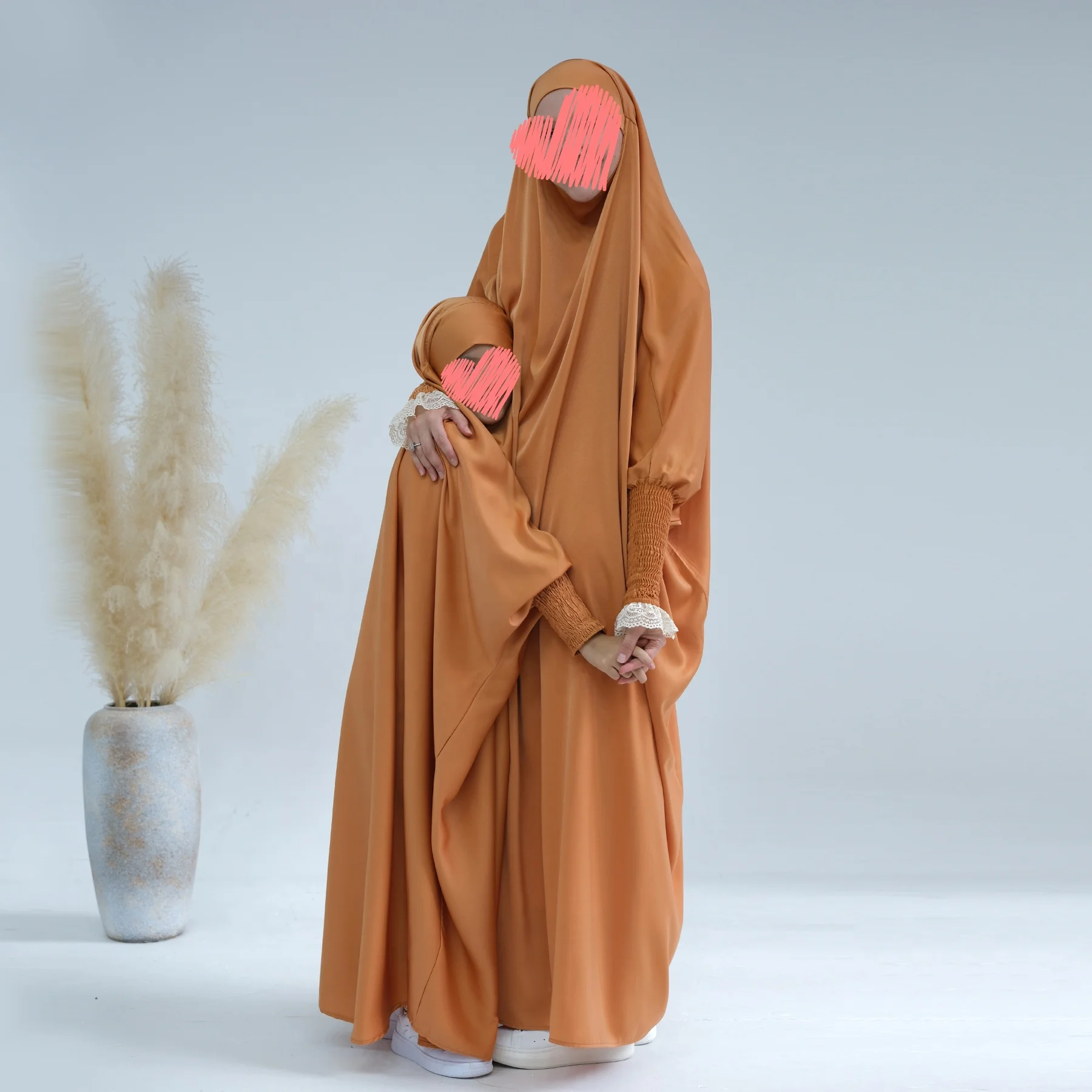 2023 Loriya Latest Wholesale Manufacturer Islamic Clothing Girls One Piece Jilbab Abaya Dress Hijab Khimar Kids Muslim Abaya