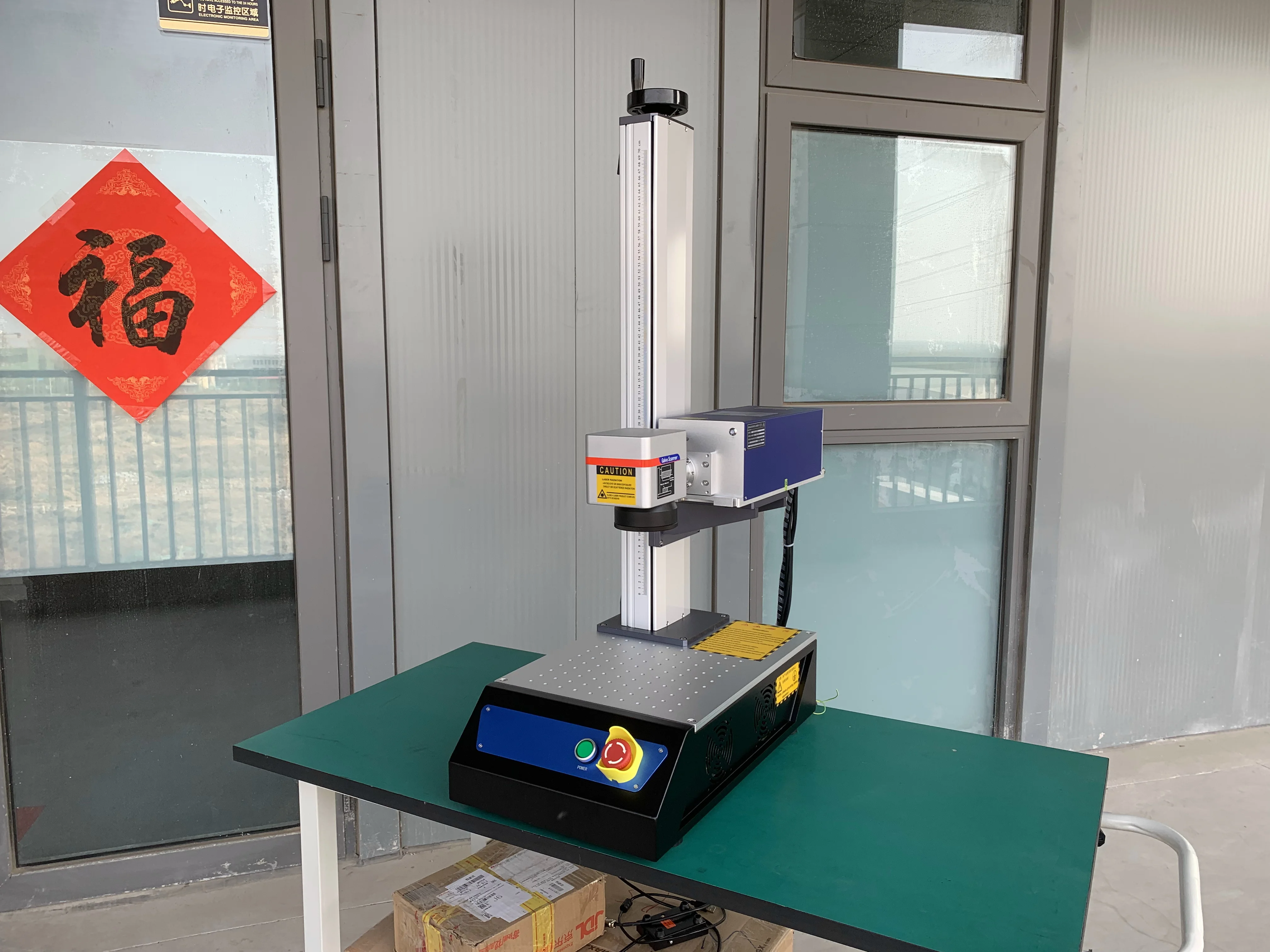 Best price Raycus 20w 30w 50w 100w fiber laser marking machine price Mini metal laser marking