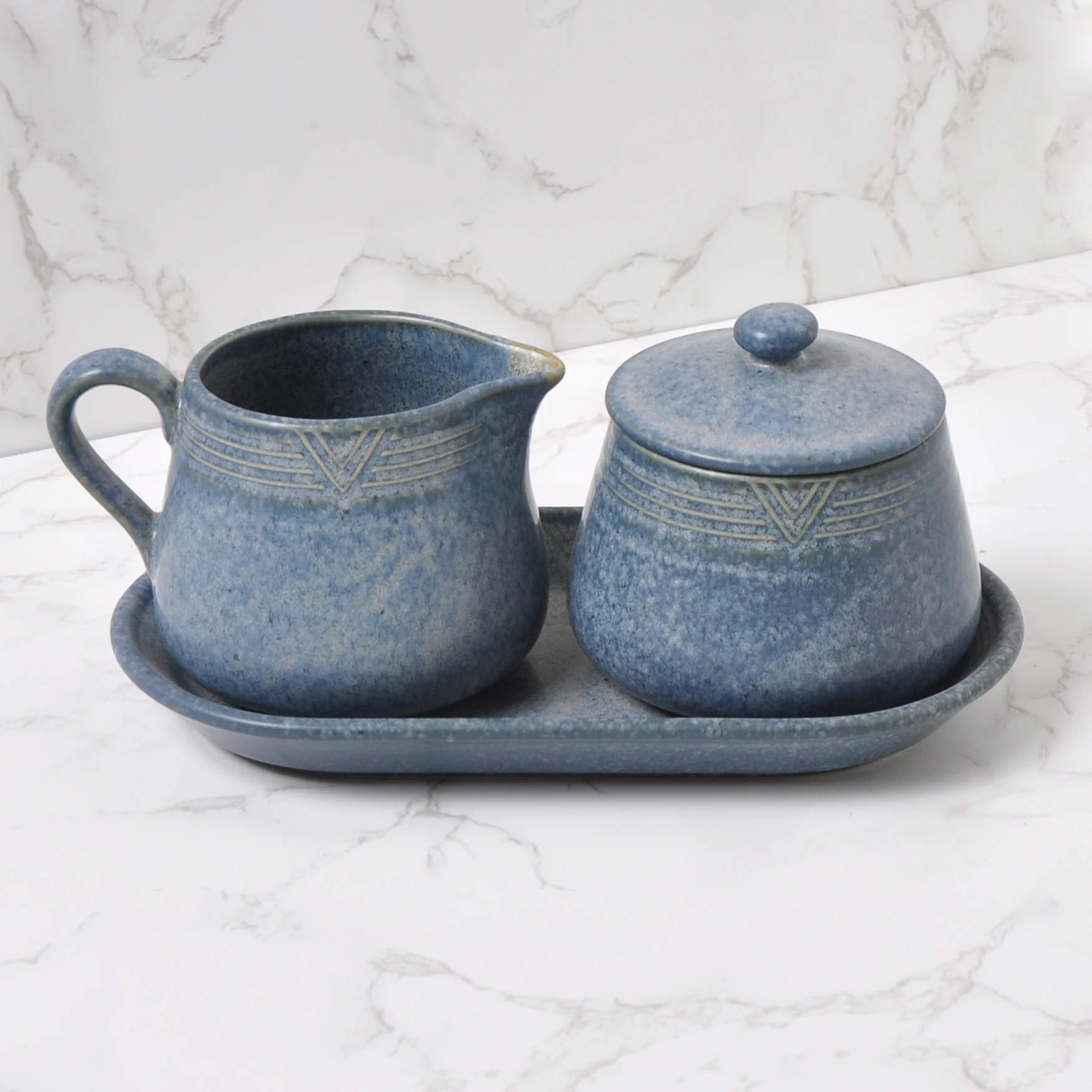 
reactive glaze triangle relievo ceramic creamer and sugar pot set with tray for afternoon tea 