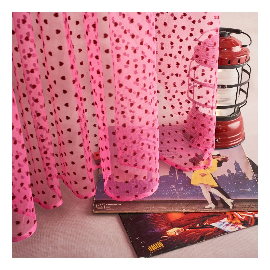 Hexagonal Transparent Tulle Red Hearts Flocked Tulle Mesh Fabric For Women Dress