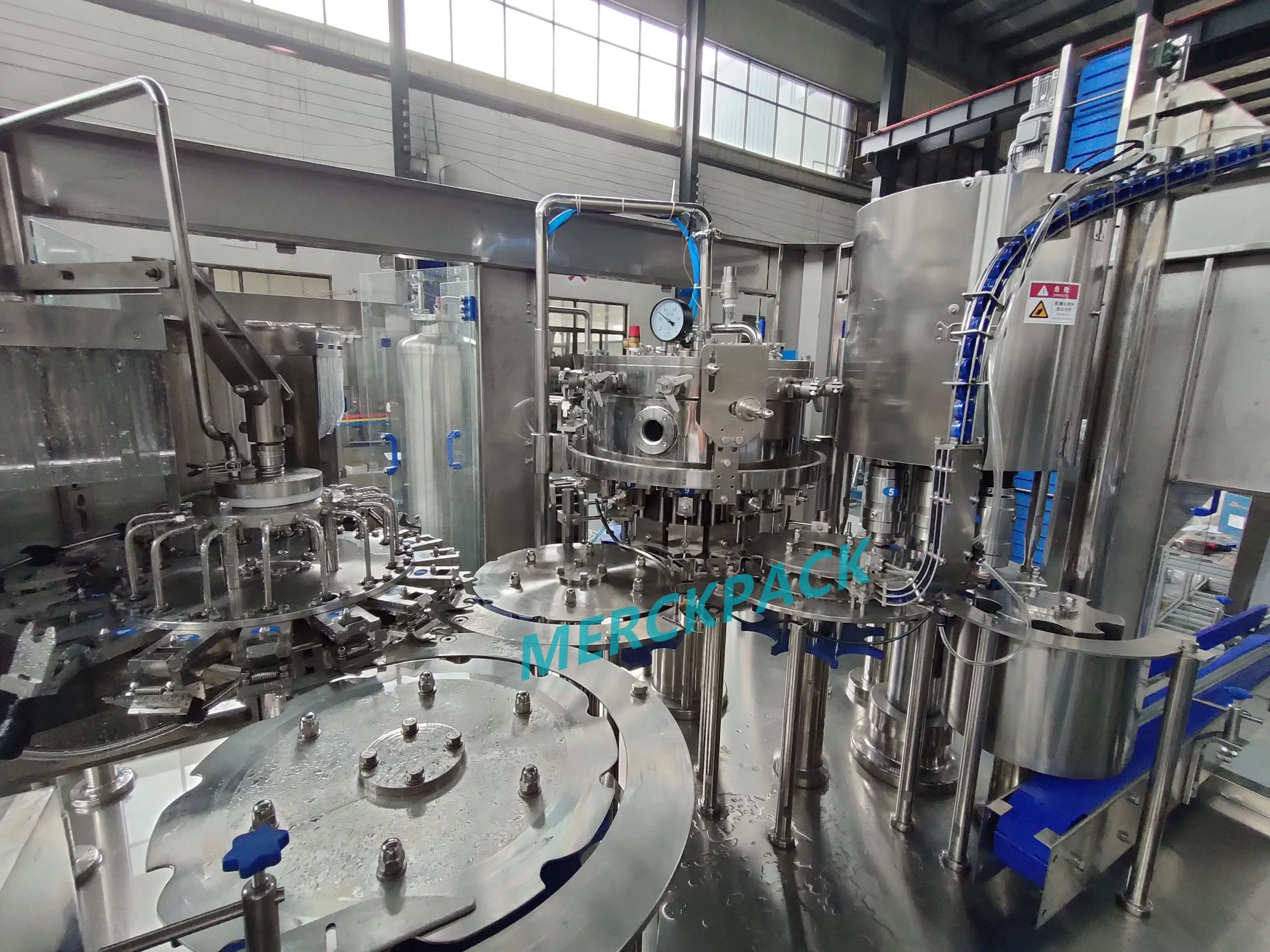 Automatic PET Plastic Bottle 3IN1 Sparkling Carbonated CO2 Soft Gas Soda Drink Beverage Filling Bottling Machine Production Line